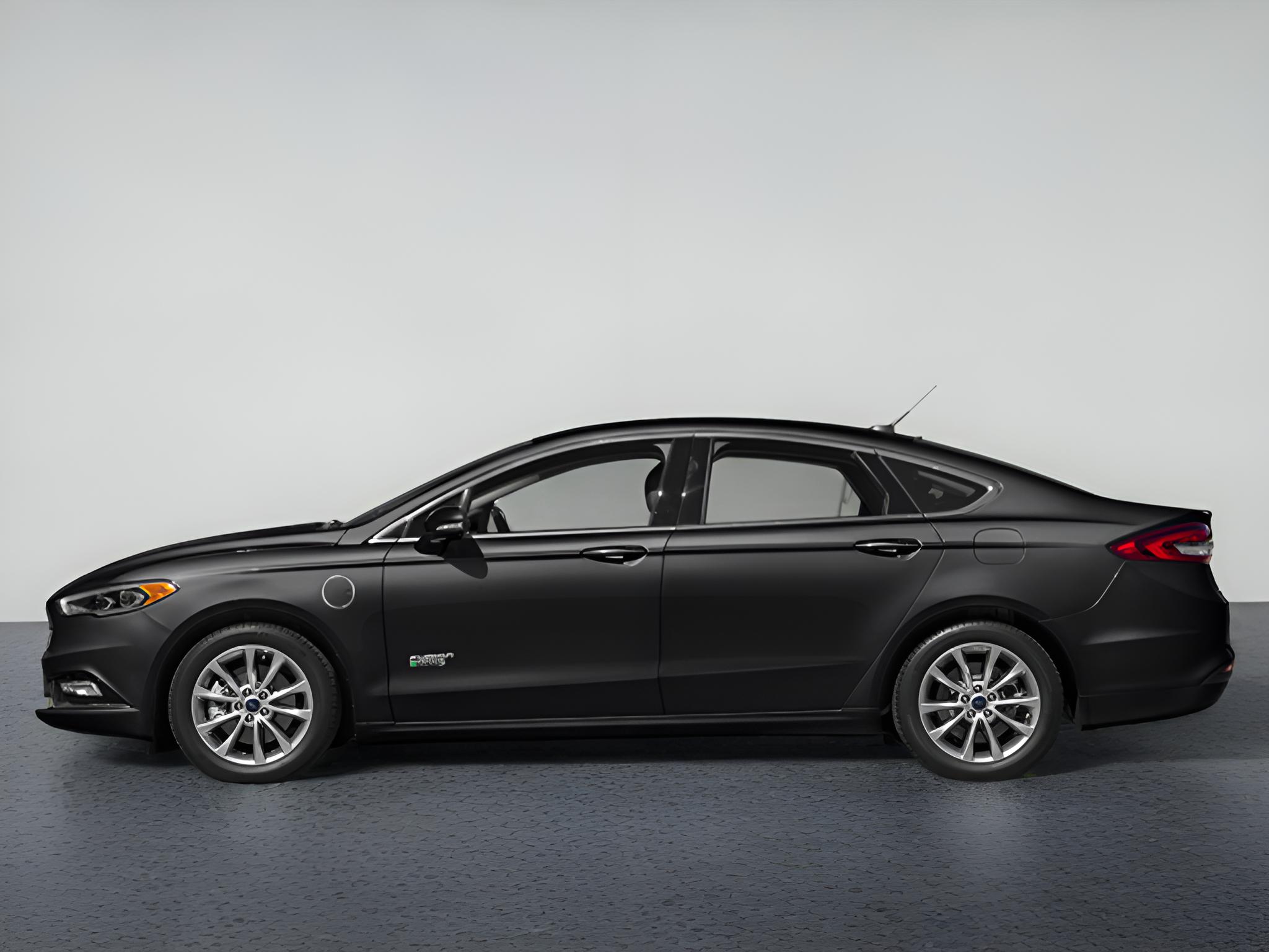 2018 Ford Fusion Energi SE Luxury