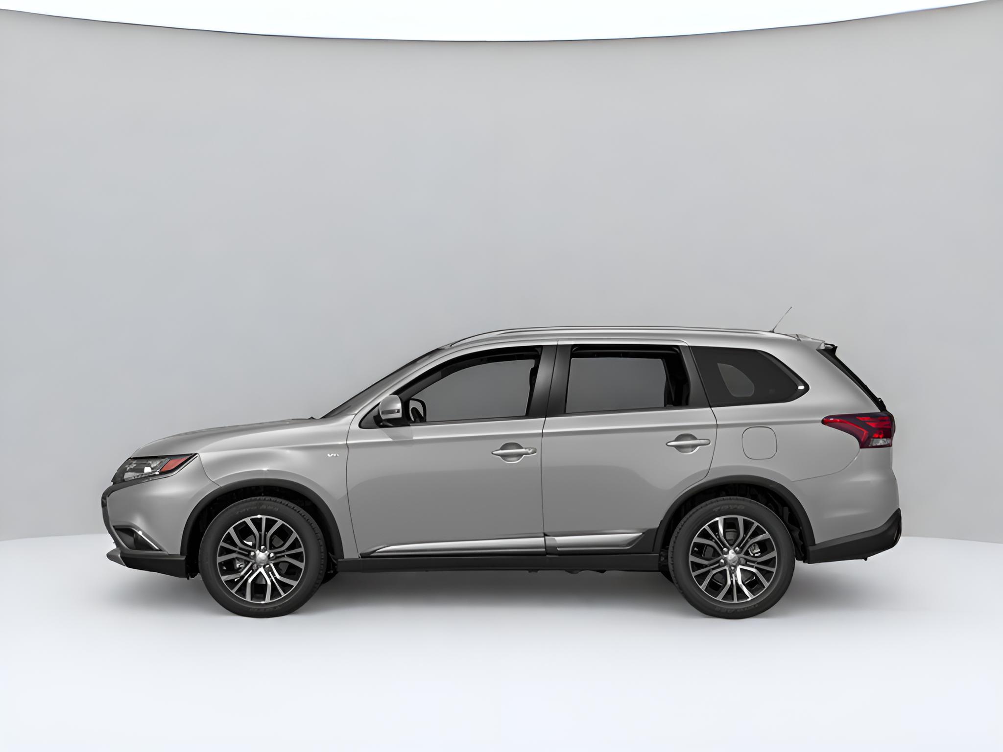 2018 Mitsubishi Outlander ES