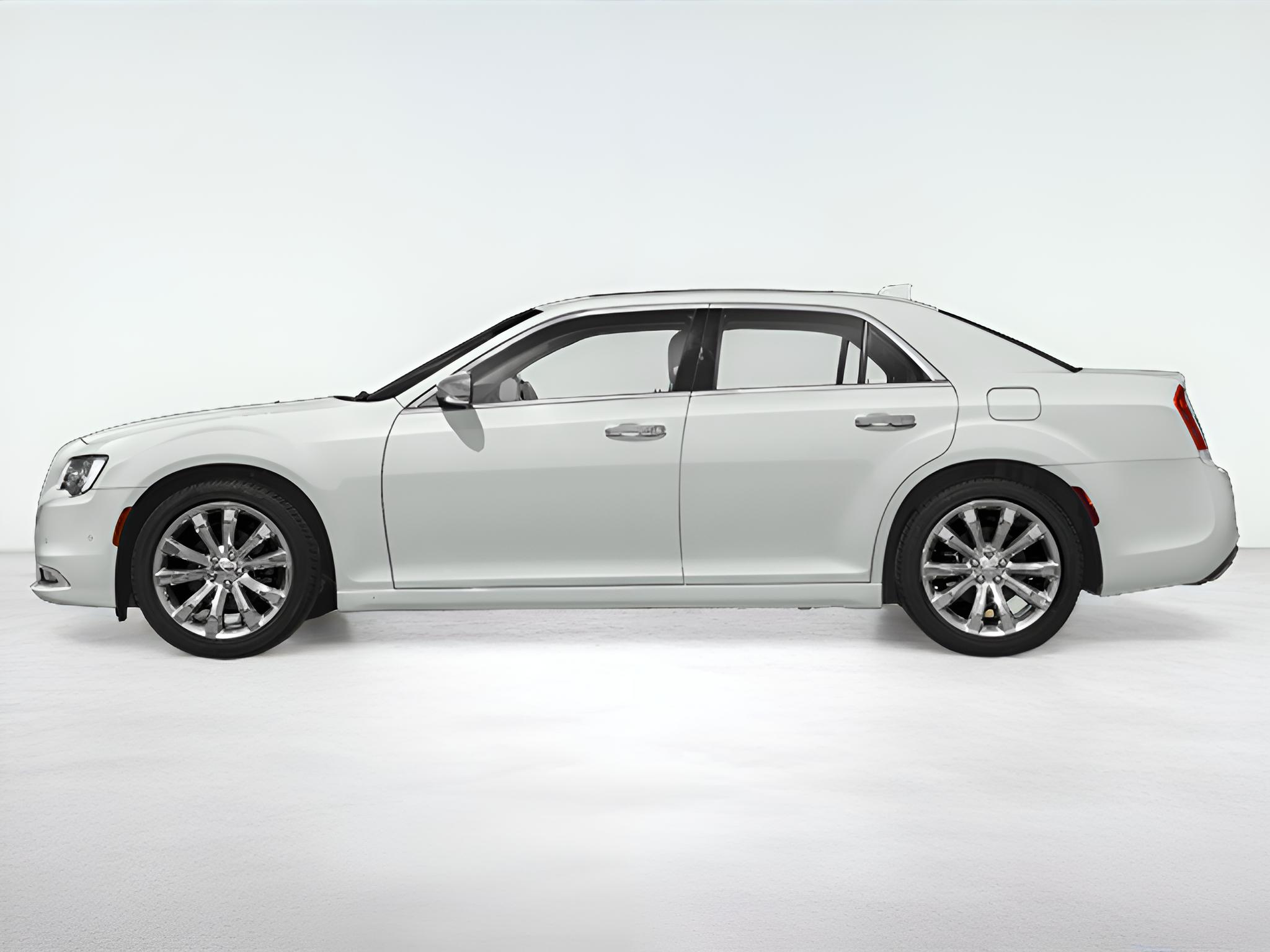 2019 Chrysler 300 Touring L AWD