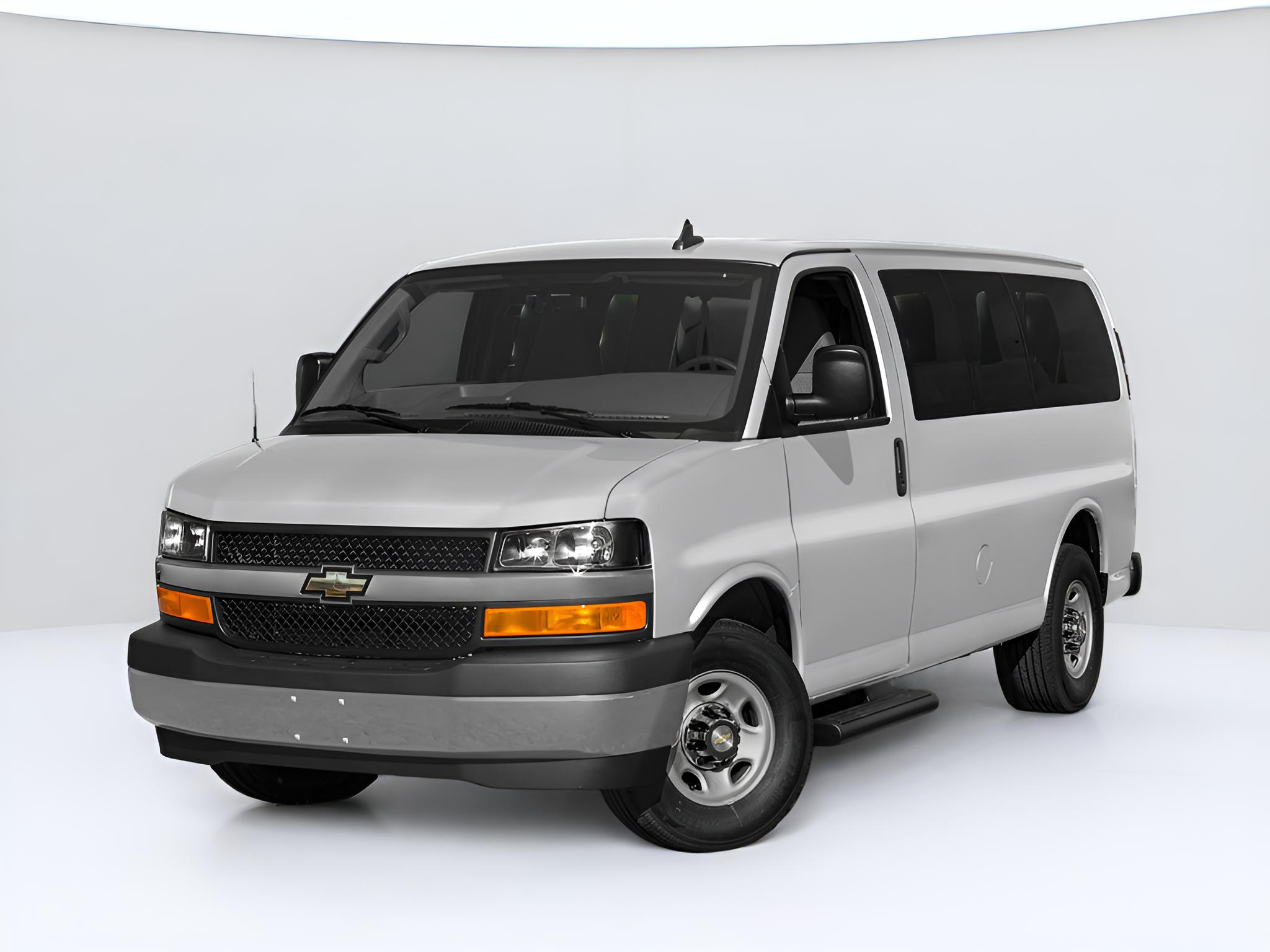 2016 Chevrolet Express Passenger LS