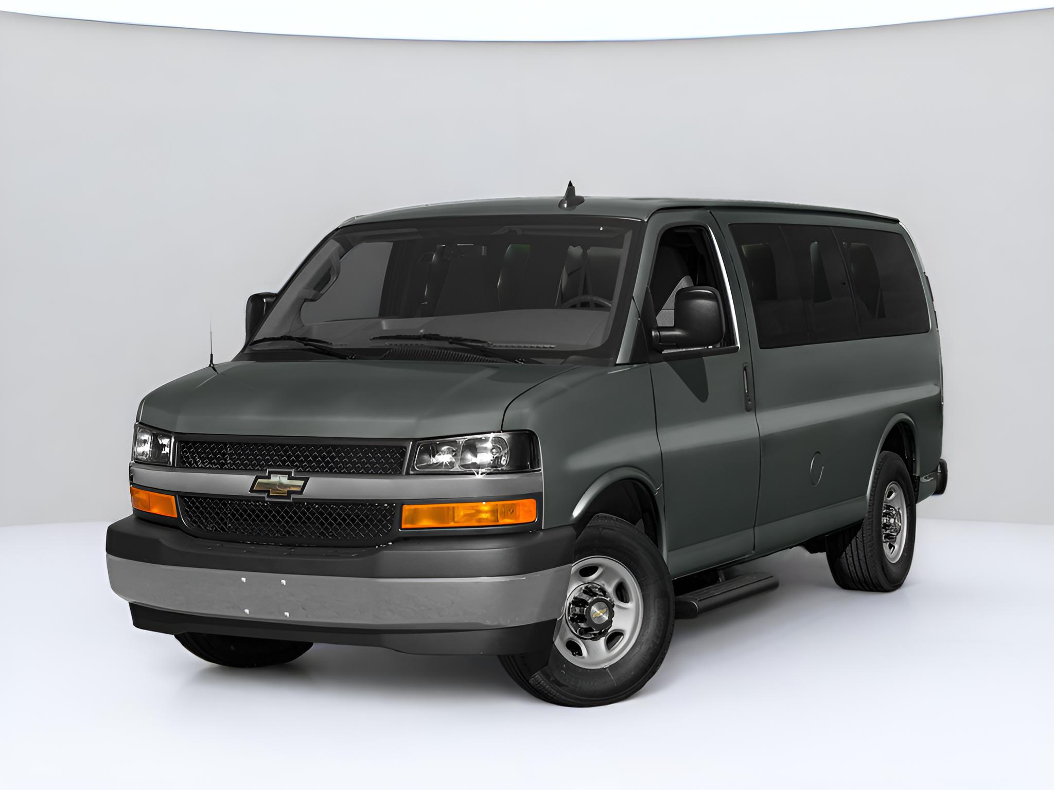 2016 Chevrolet Express Passenger LS