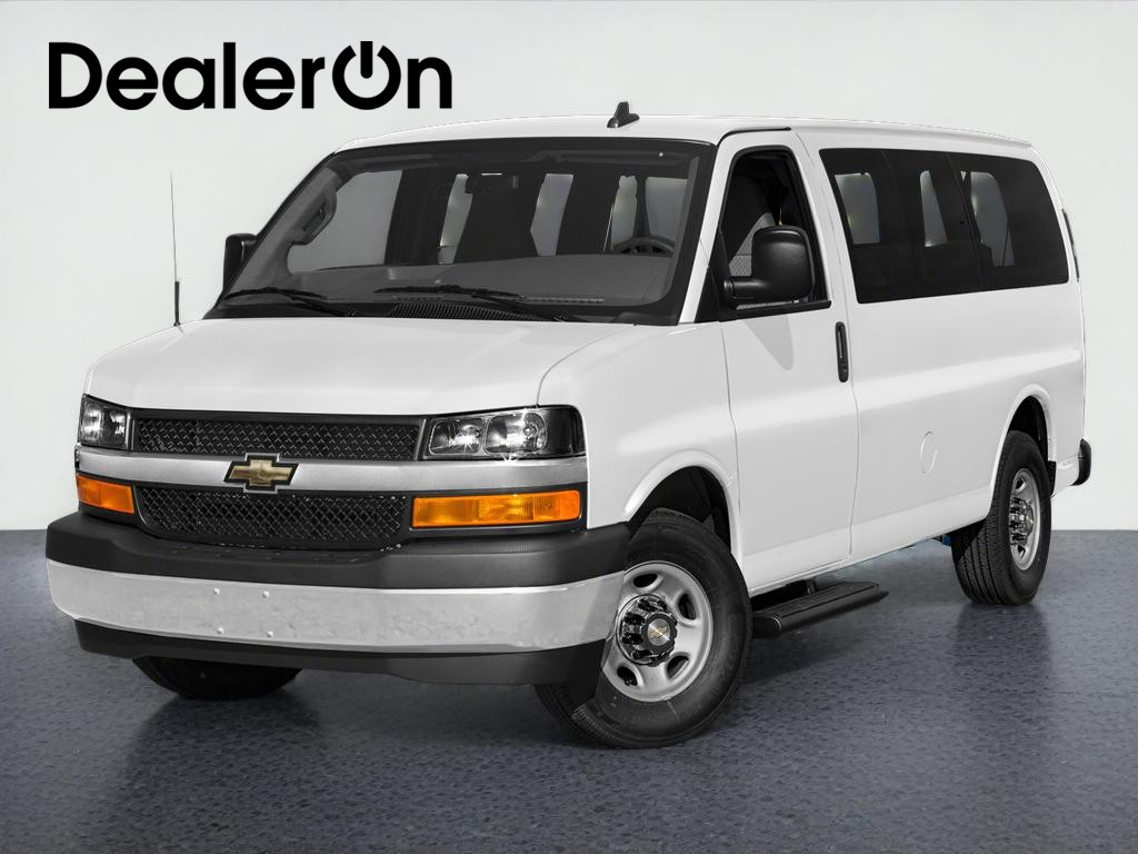 2018 Chevrolet Express Passenger LS