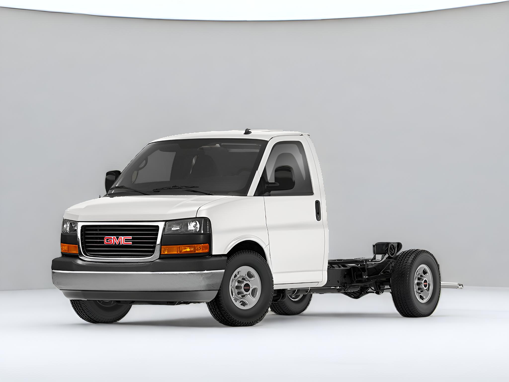 2019 GMC Savana Commercial Cutaway Work Van