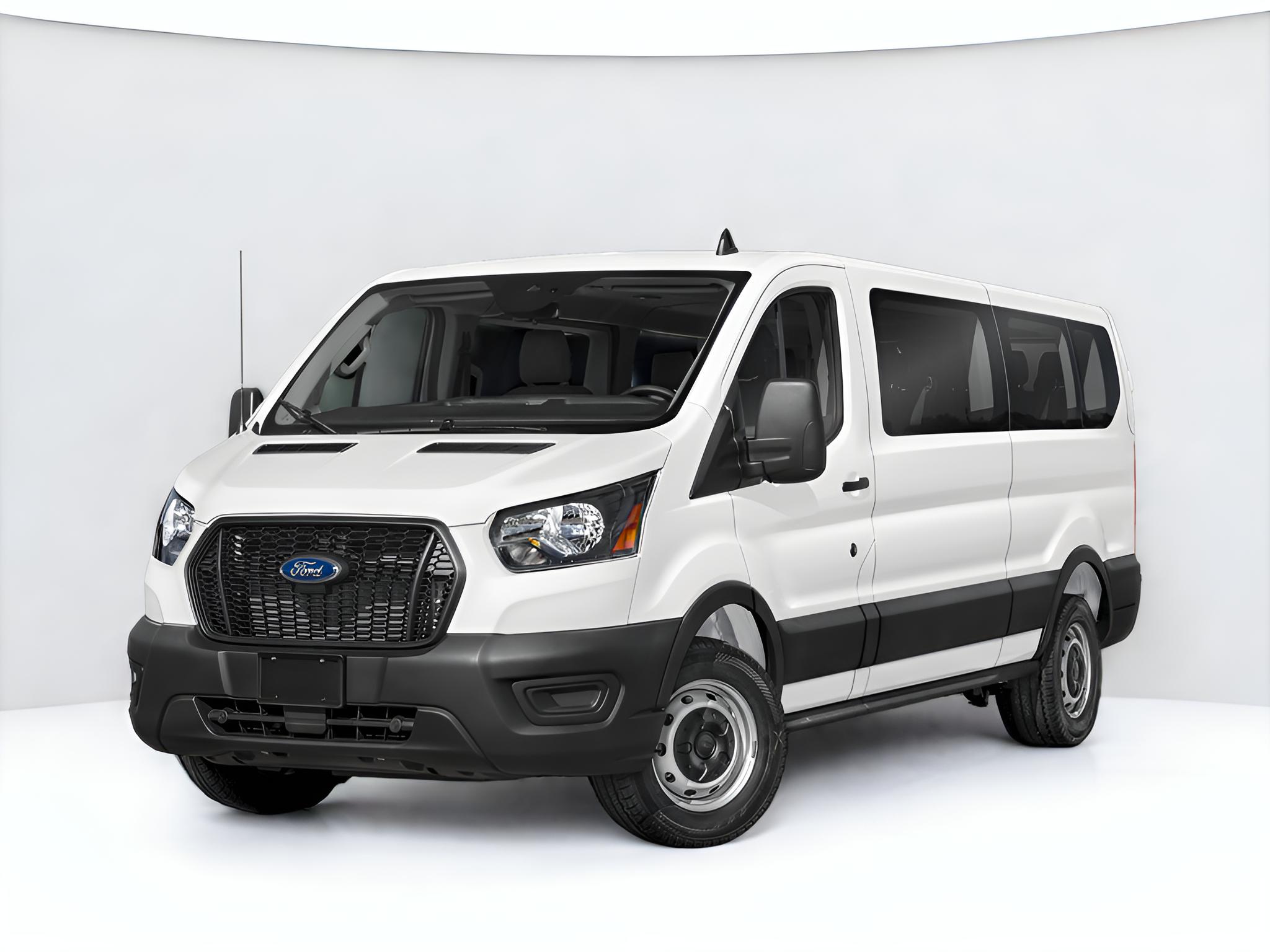 2023 Ford Transit Passenger Wagon XLT