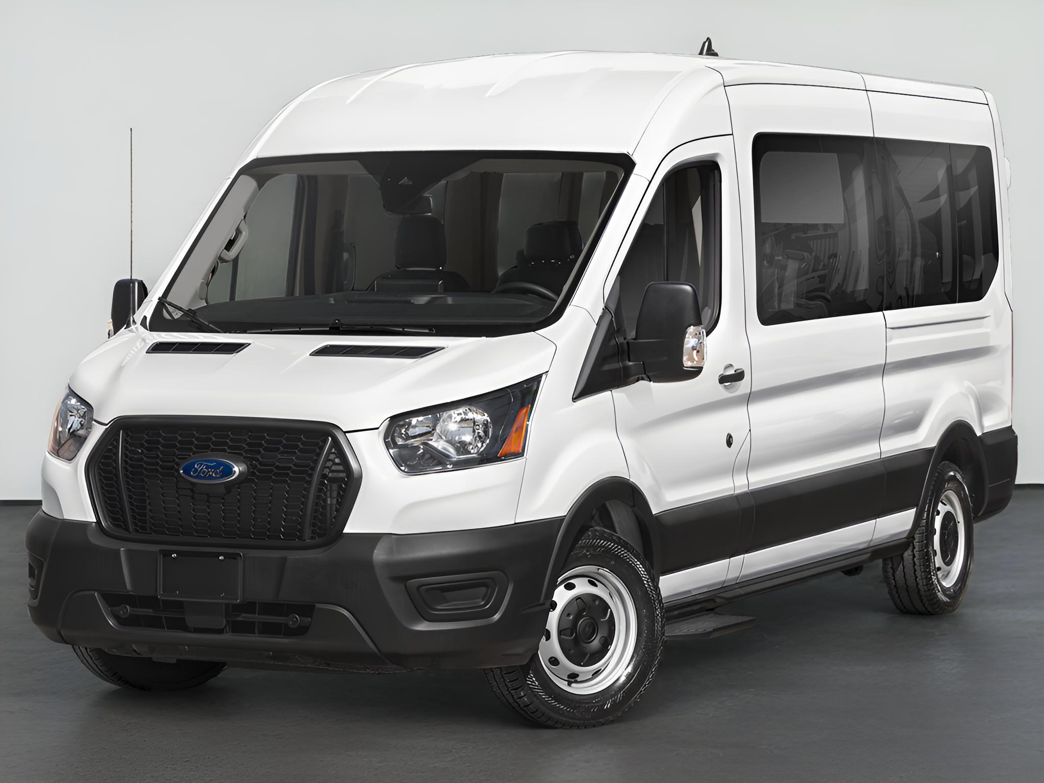 2023 Ford Transit Passenger Wagon XLT