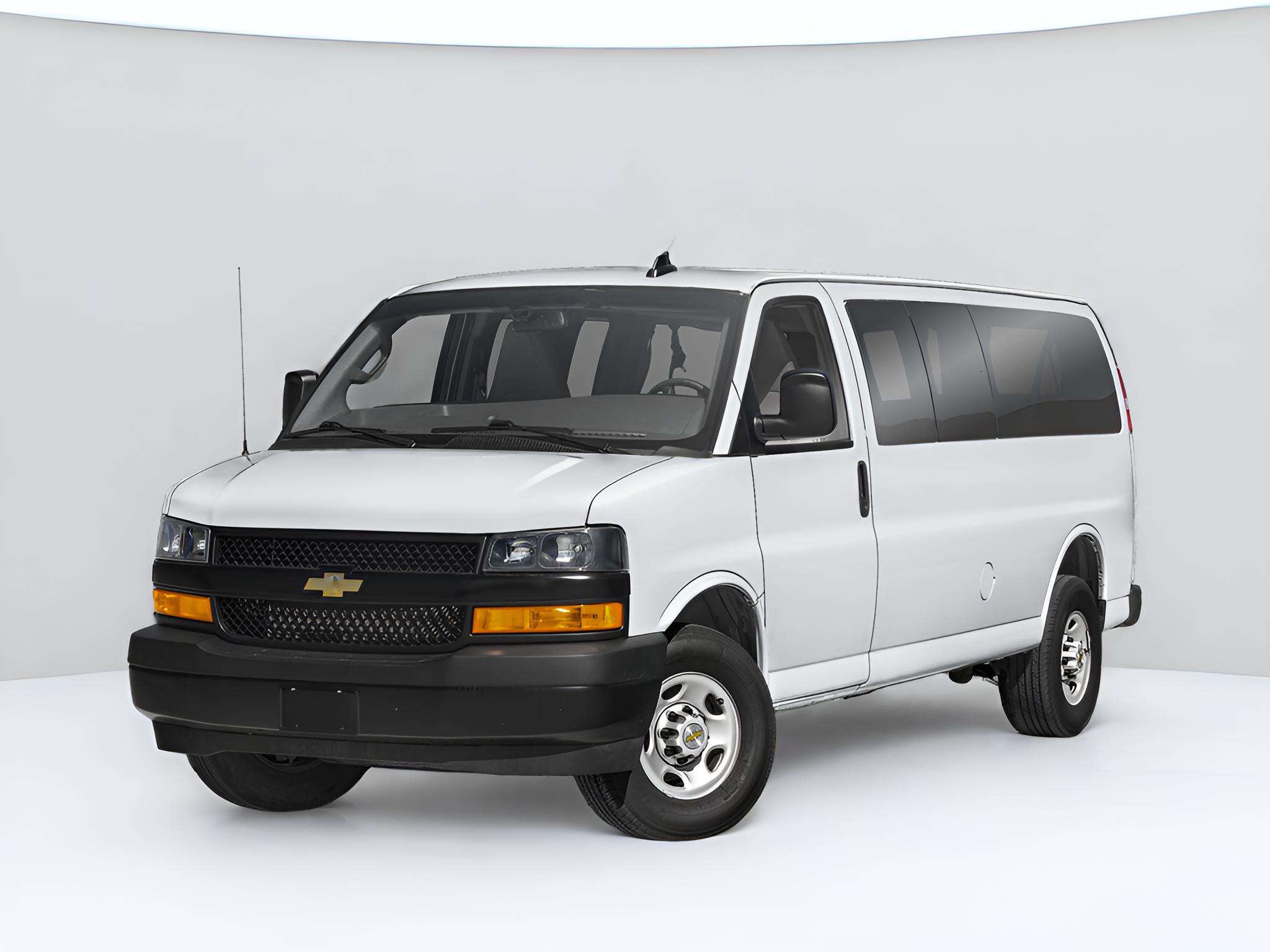 2024 Chevrolet Express Passenger 1LT