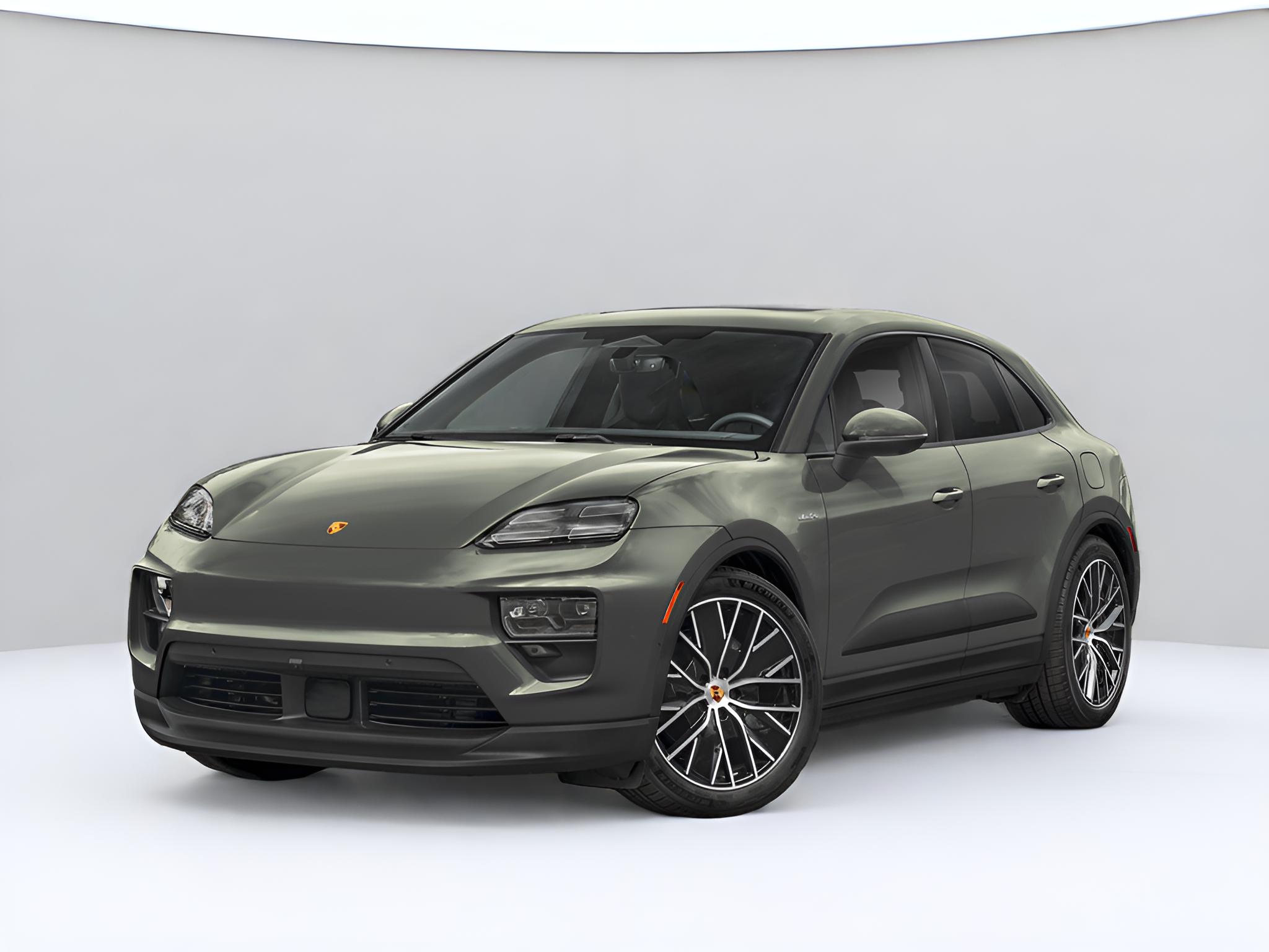 2025 Porsche Macan Base