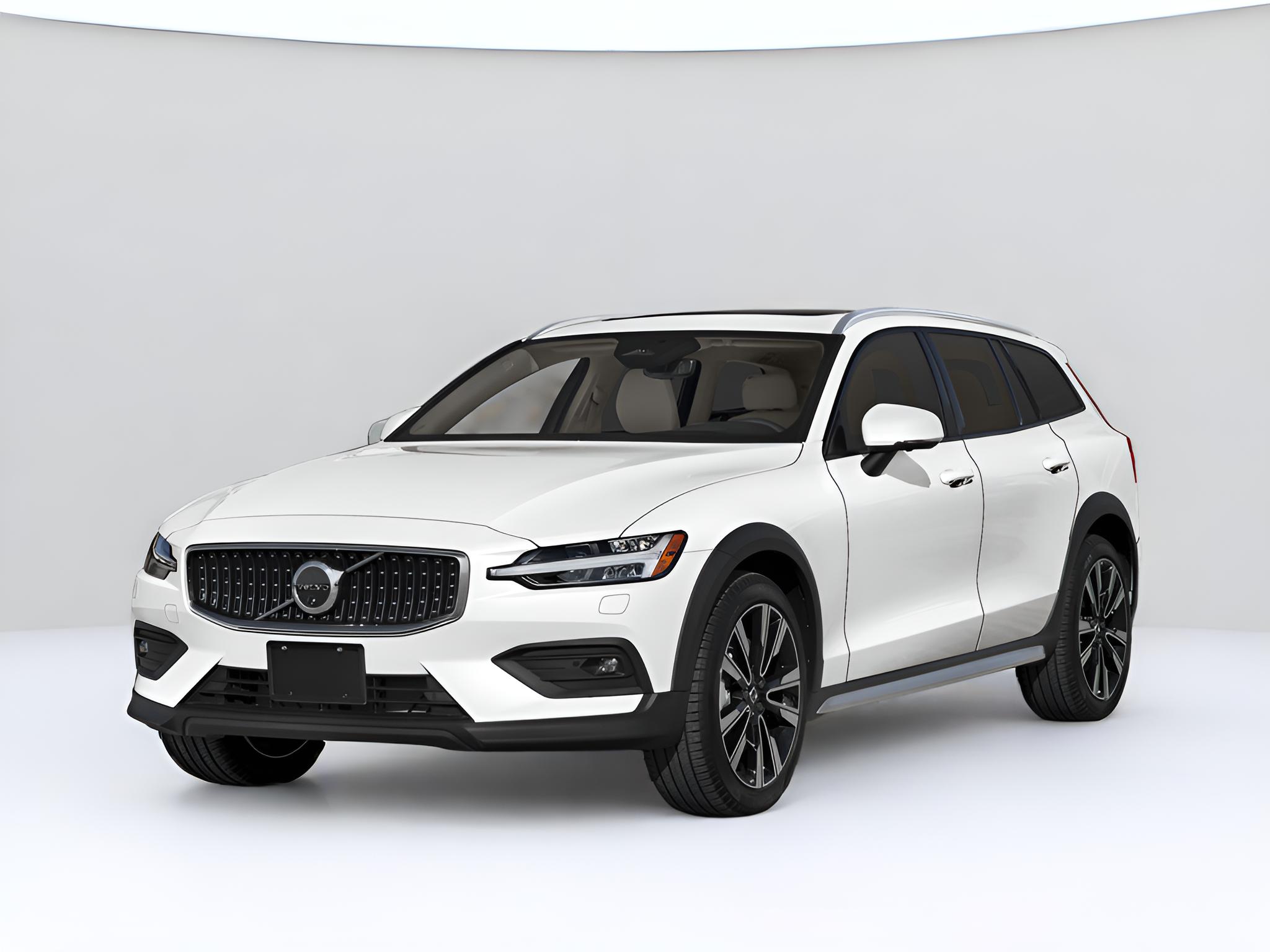 2025 Volvo V60 Cross Country B5 Plus