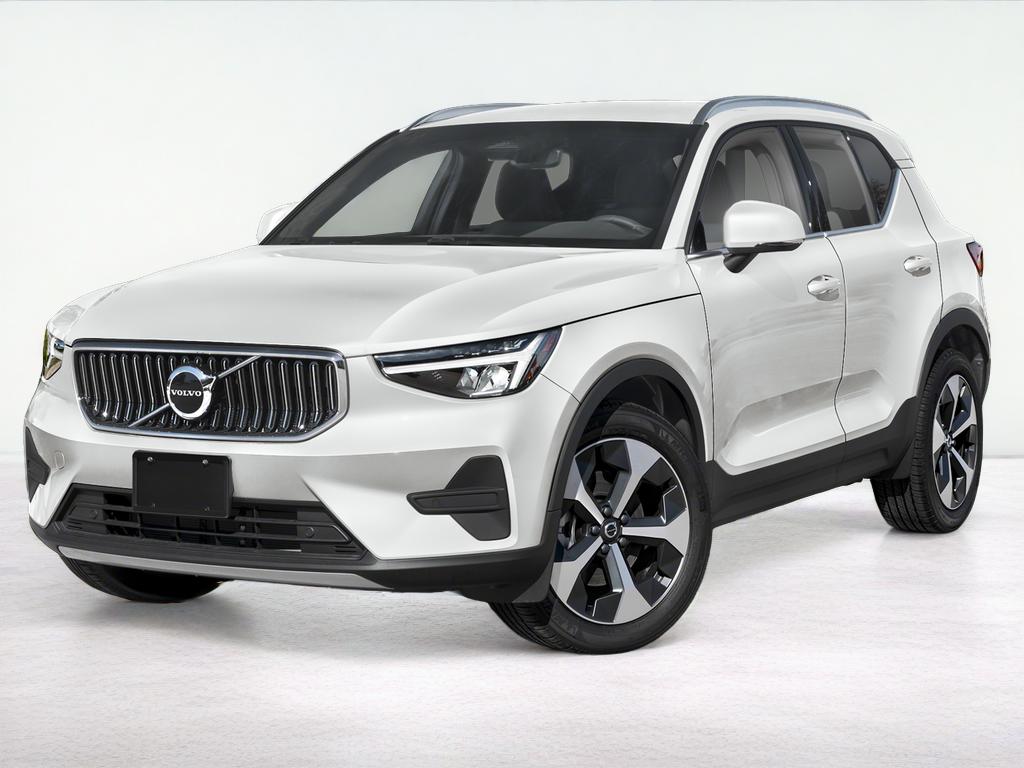 2025 Volvo XC40 B5 Plus Dark Theme