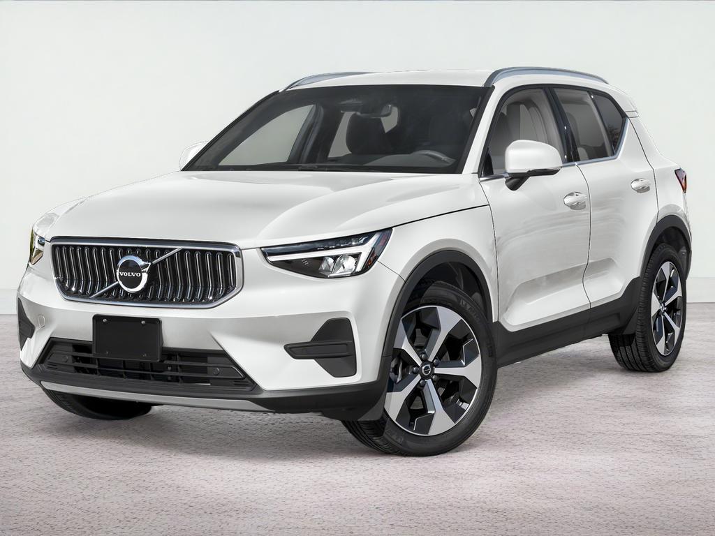2025 Volvo XC40 B5 Plus Dark Theme