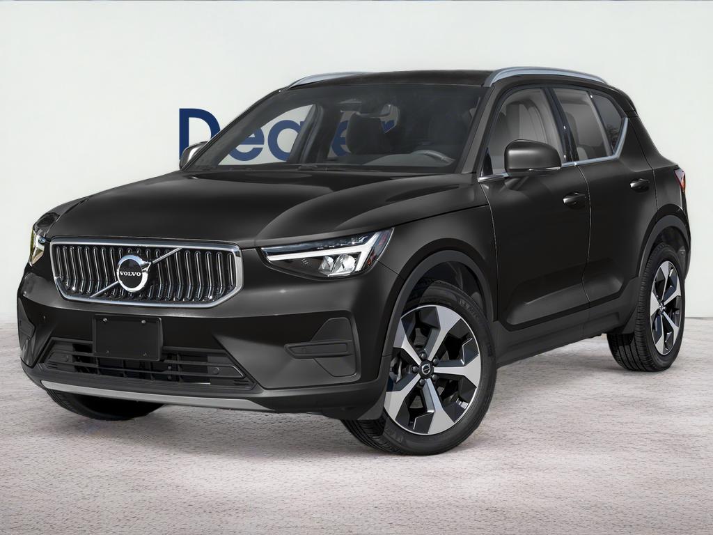2025 Volvo XC40 B5 Plus Dark Theme