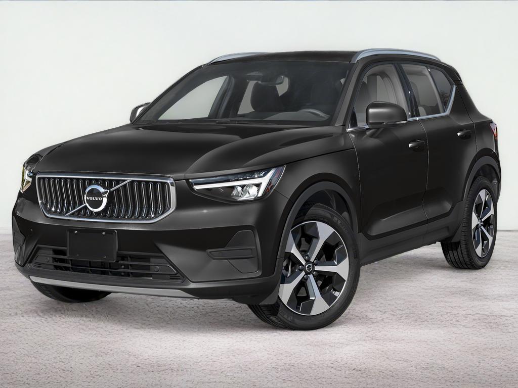 2025 Volvo XC40 B5 Core