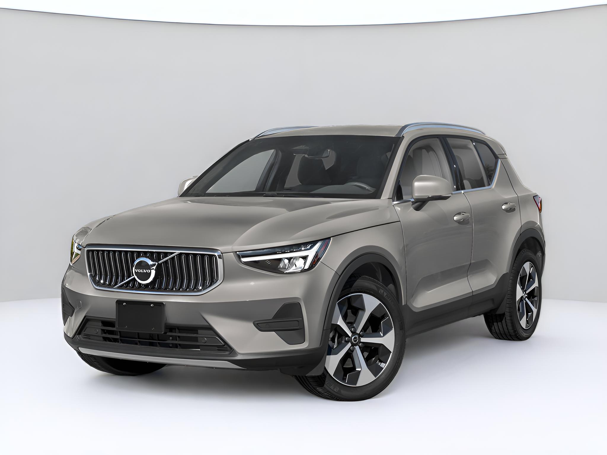 2025 Volvo XC40 B5 Plus Bright Theme