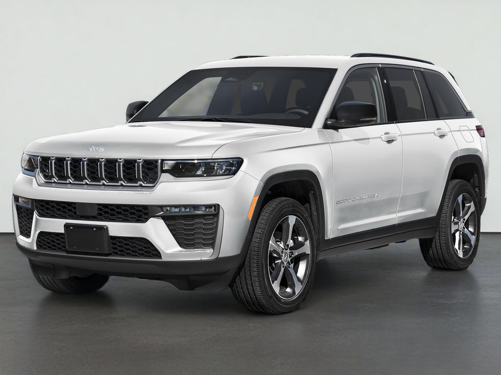 2026 Jeep Grand Cherokee Laredo Altitude