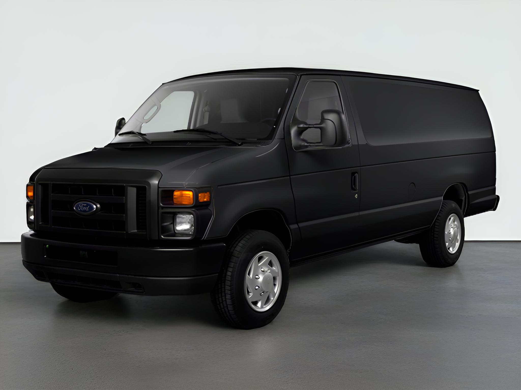 2013 Ford E-Series Cargo Van Commercial