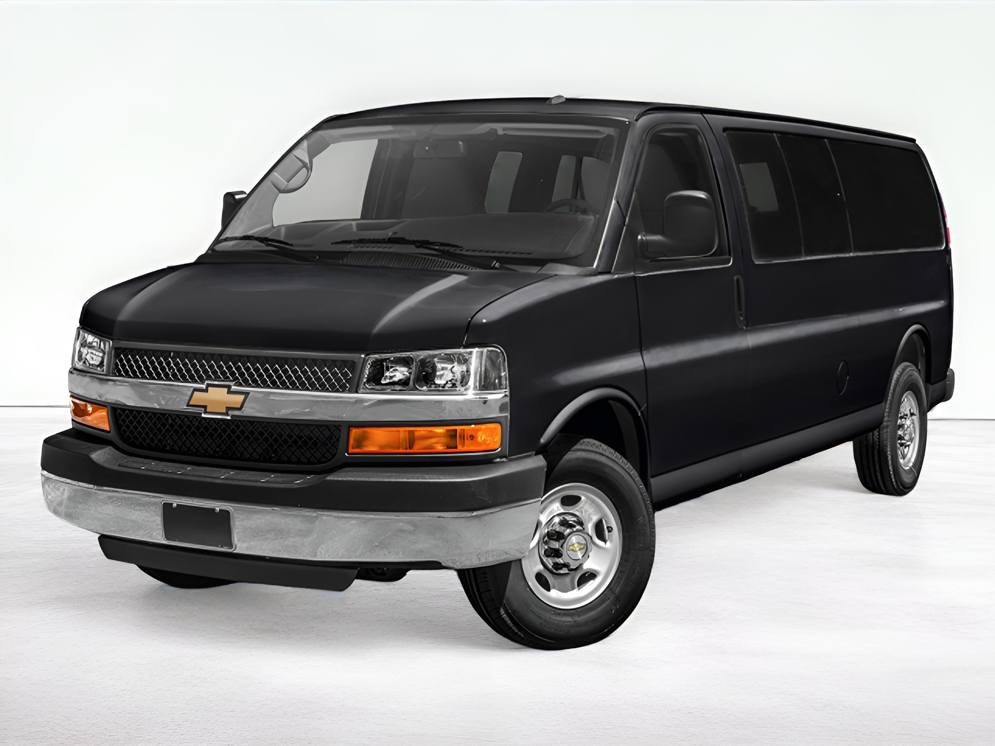 2017 Chevrolet Express Passenger LT
