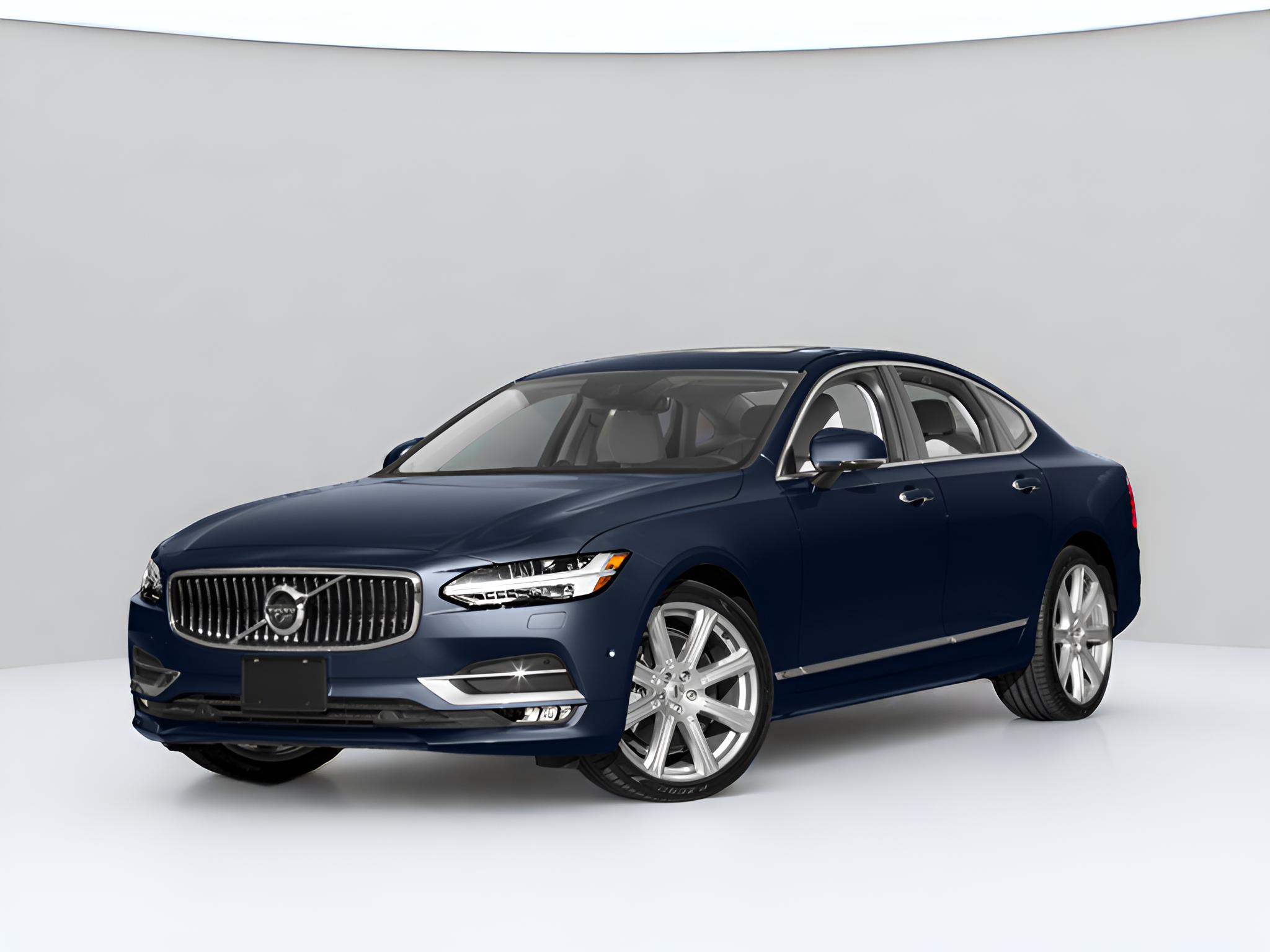 2017 Volvo S90 Momentum