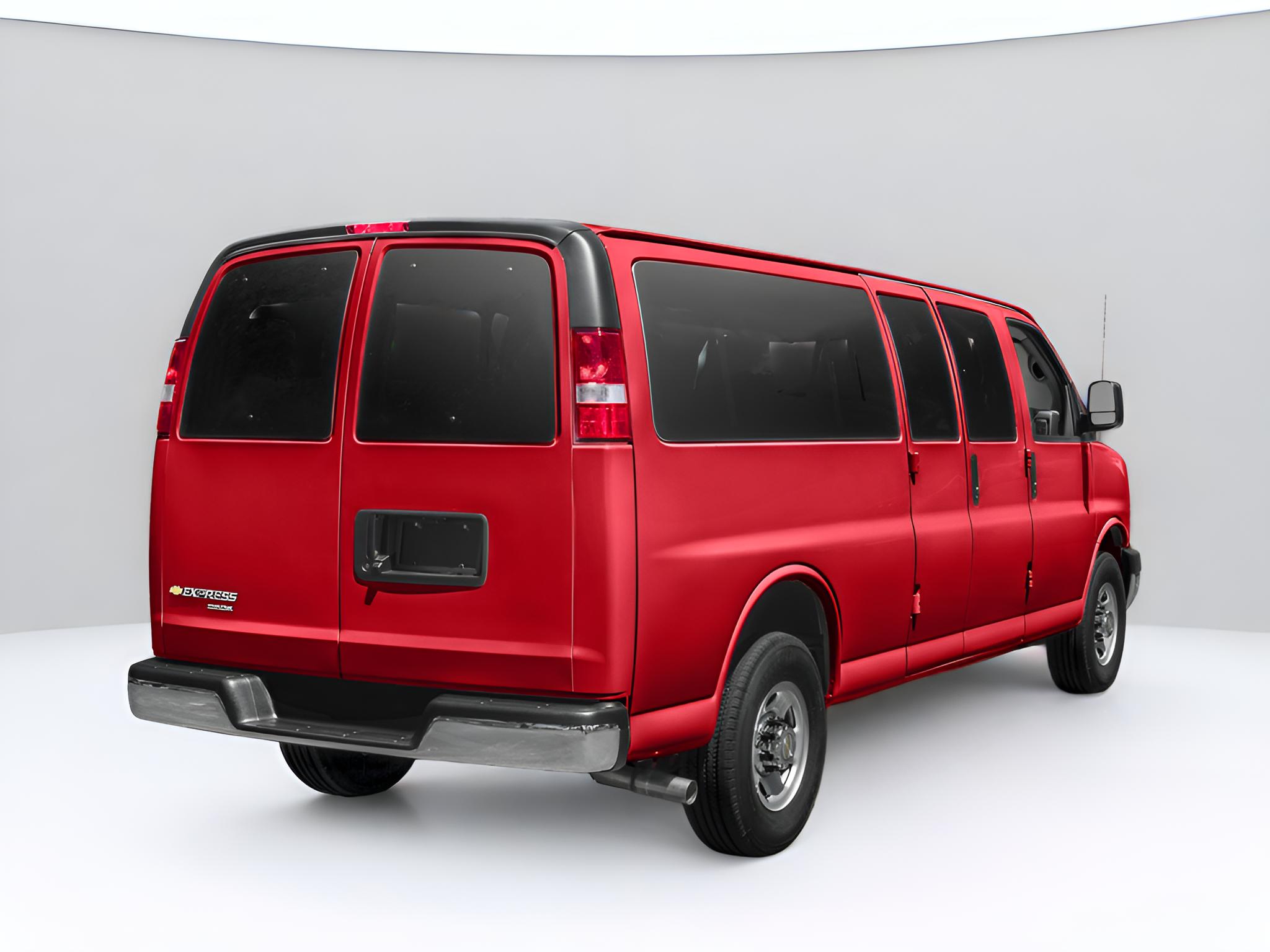 2016 Chevrolet Express Passenger LT