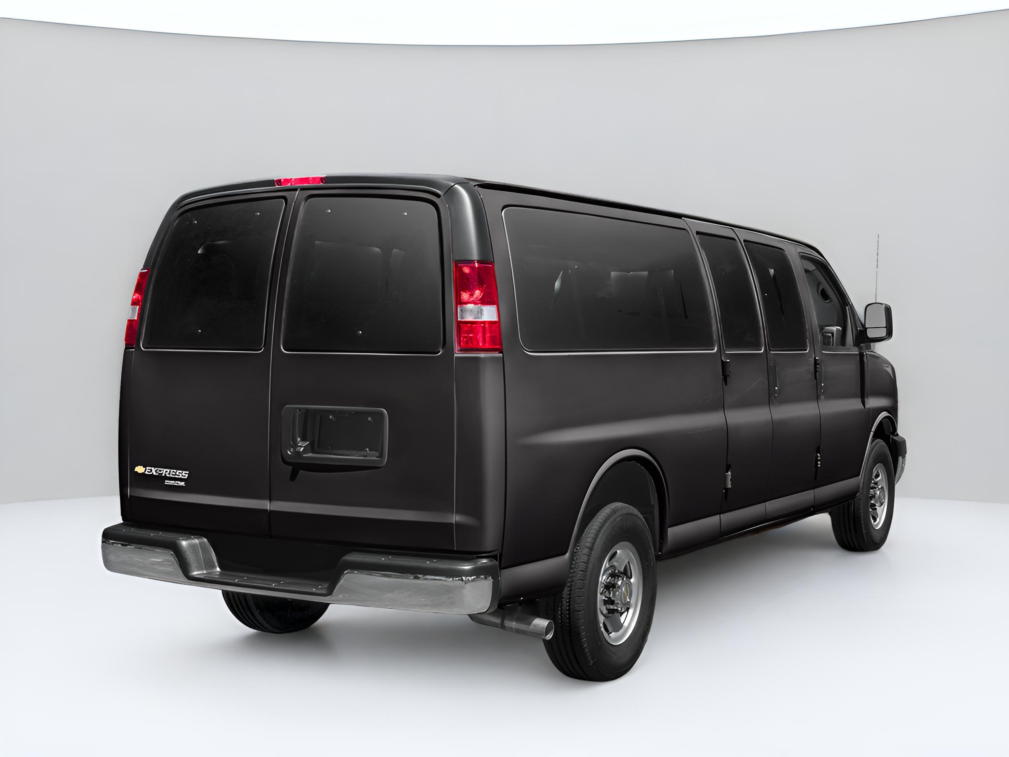 2016 Chevrolet Express Passenger LT