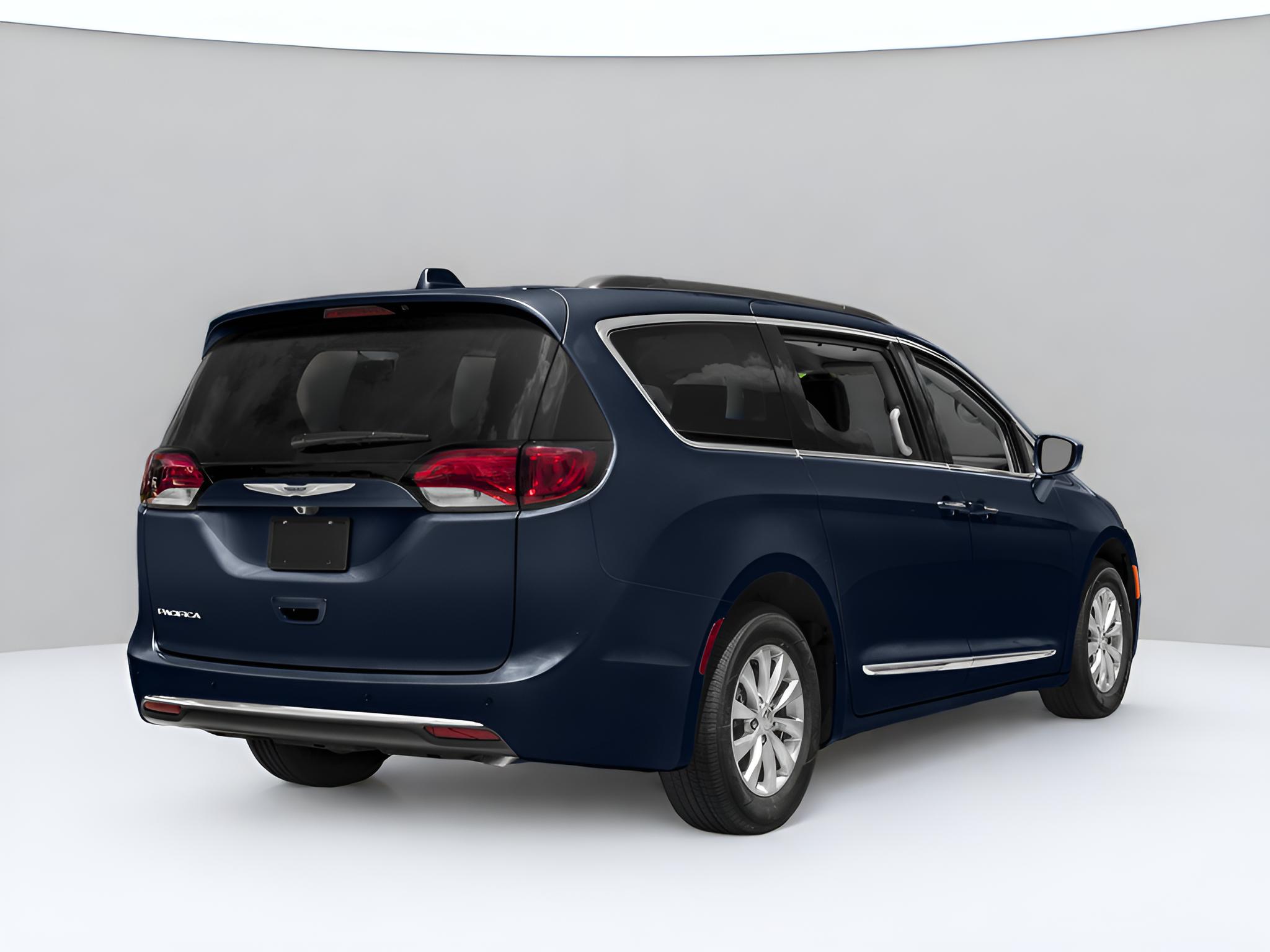 2018 Chrysler Pacifica Touring L Plus
