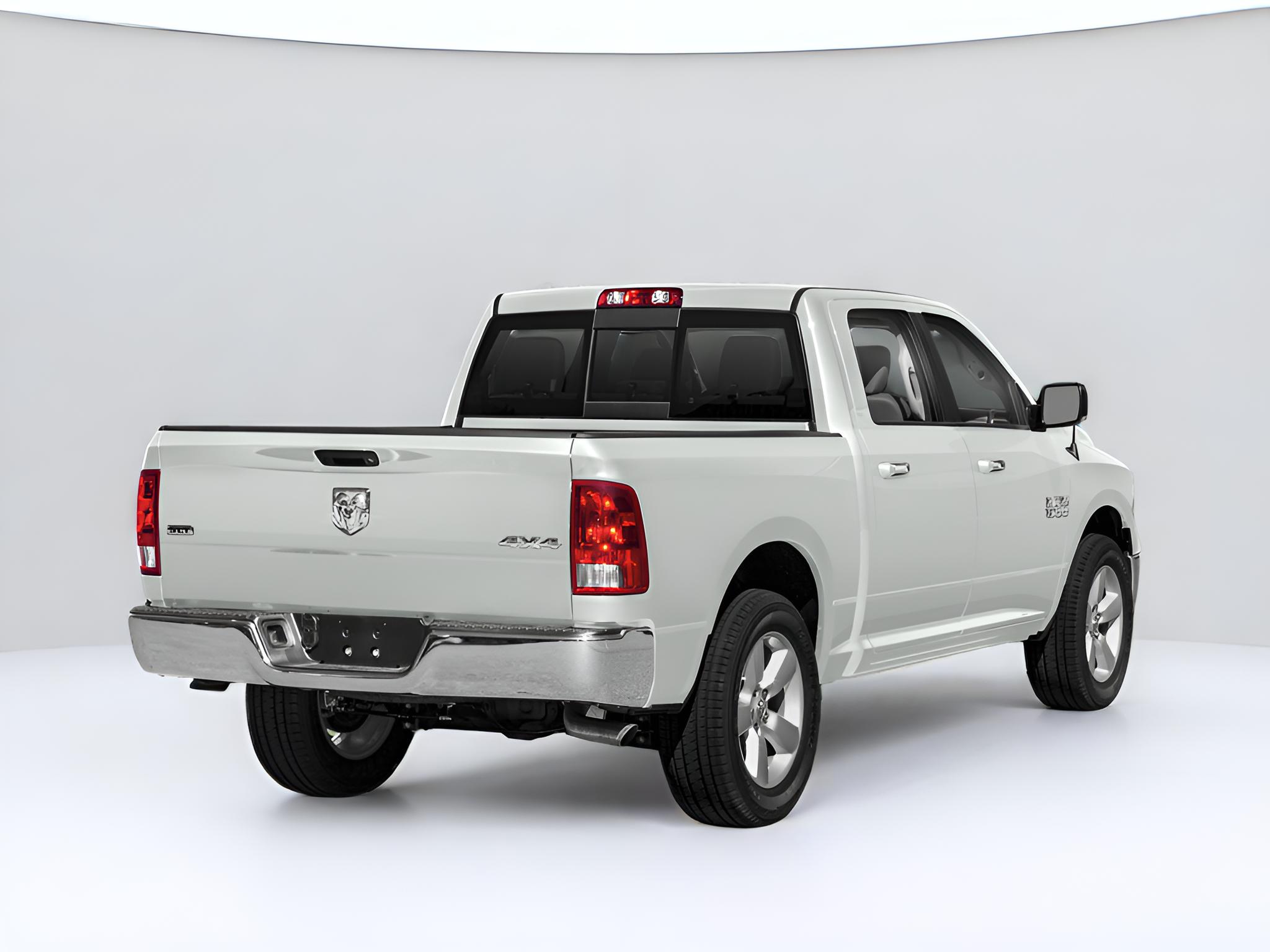 2019 RAM 1500 Classic SLT Crew Cab 4x2 6'4"" Box