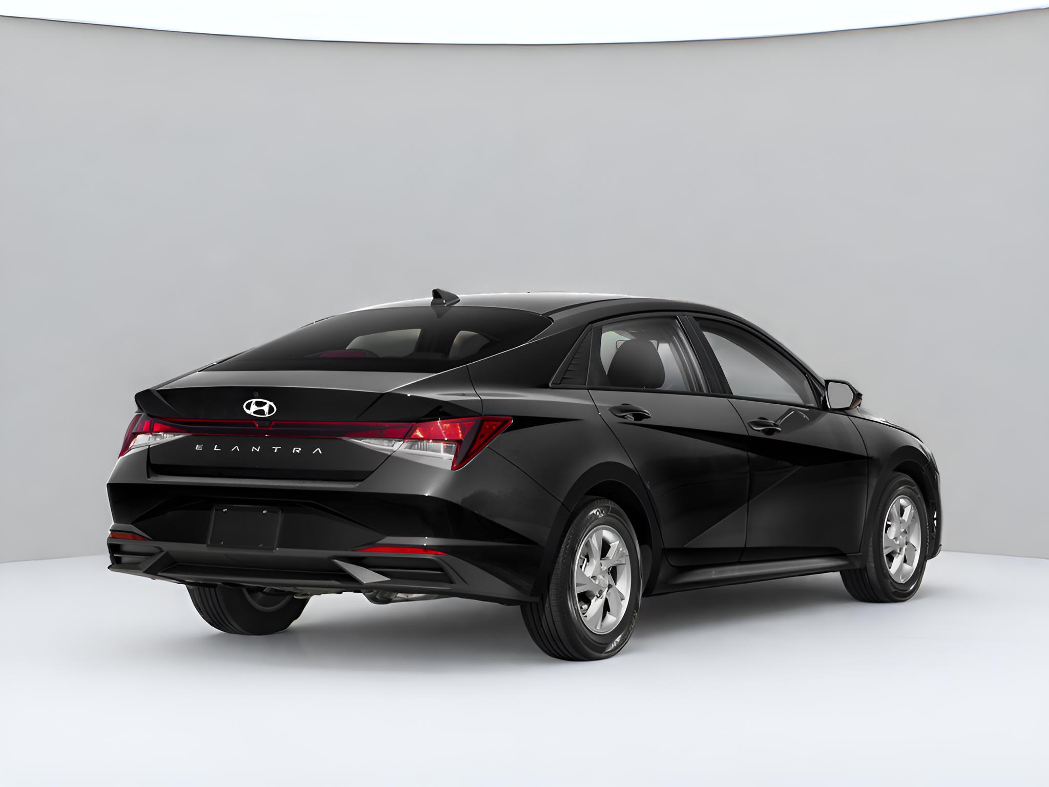 2022 Hyundai Elantra SE