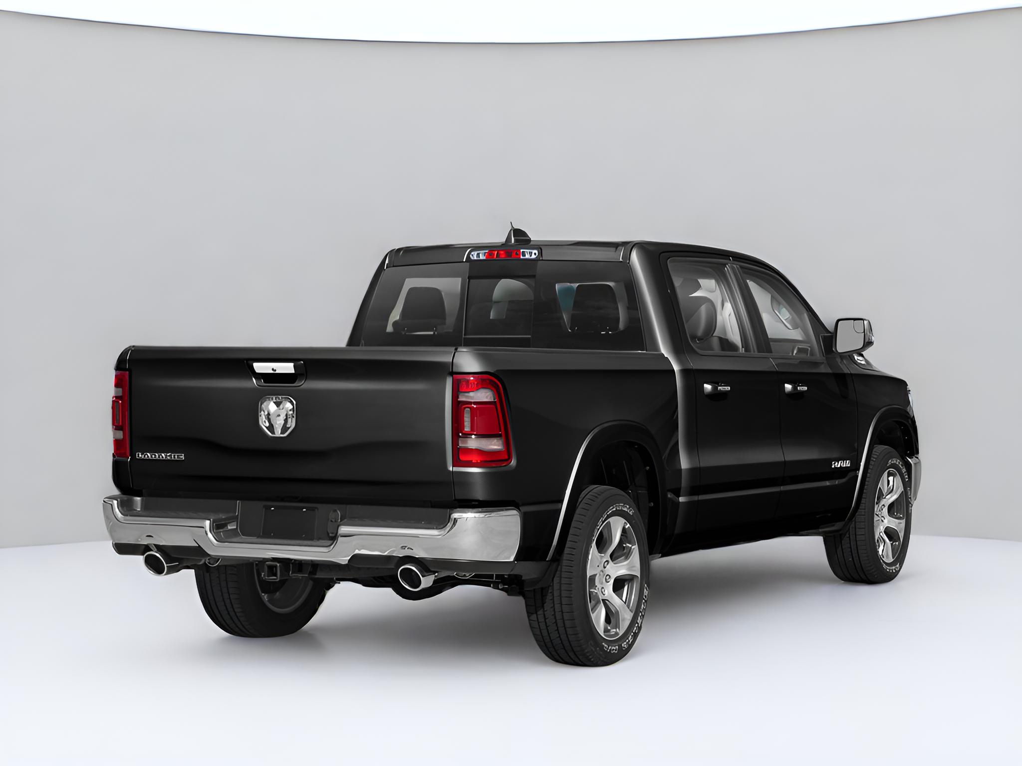2022 RAM 1500 Laramie Crew Cab 4x4 5'7' Box
