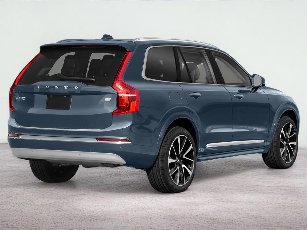 2022 Volvo XC90 Recharge Plug-In Hybrid R-Design
