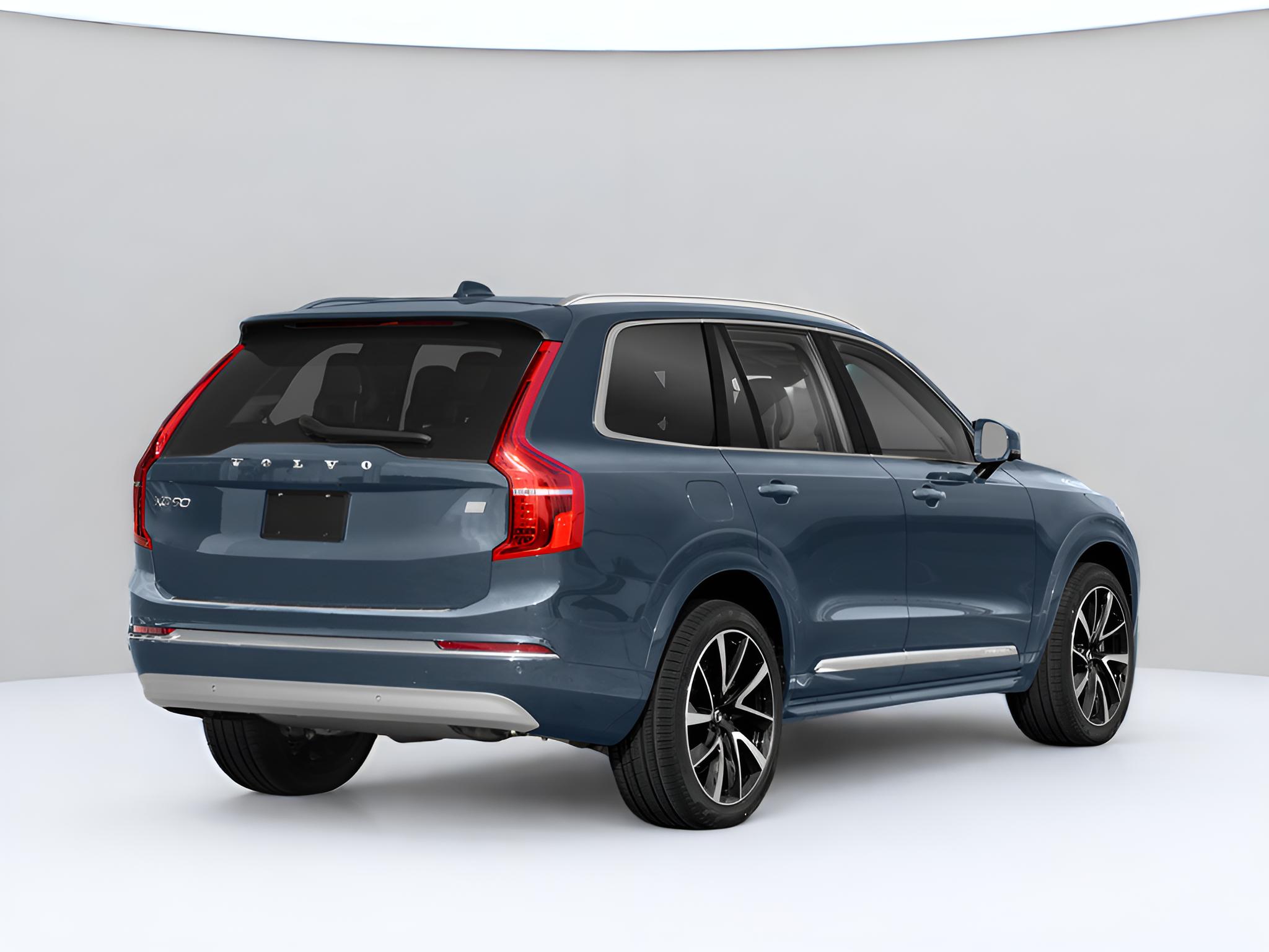 2022 Volvo XC90 Recharge Plug-In Hybrid R-Design