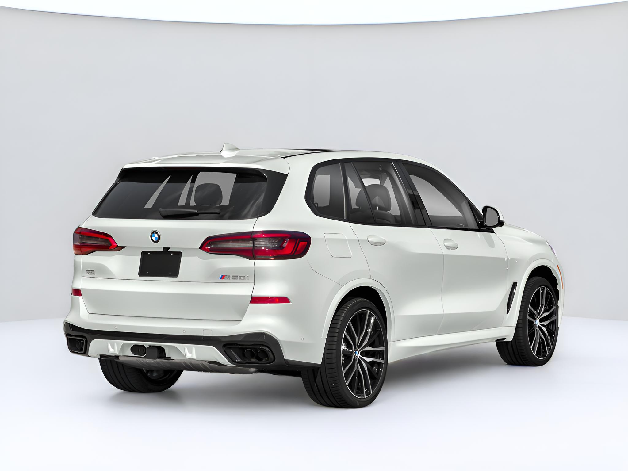2023 BMW X5 M50i