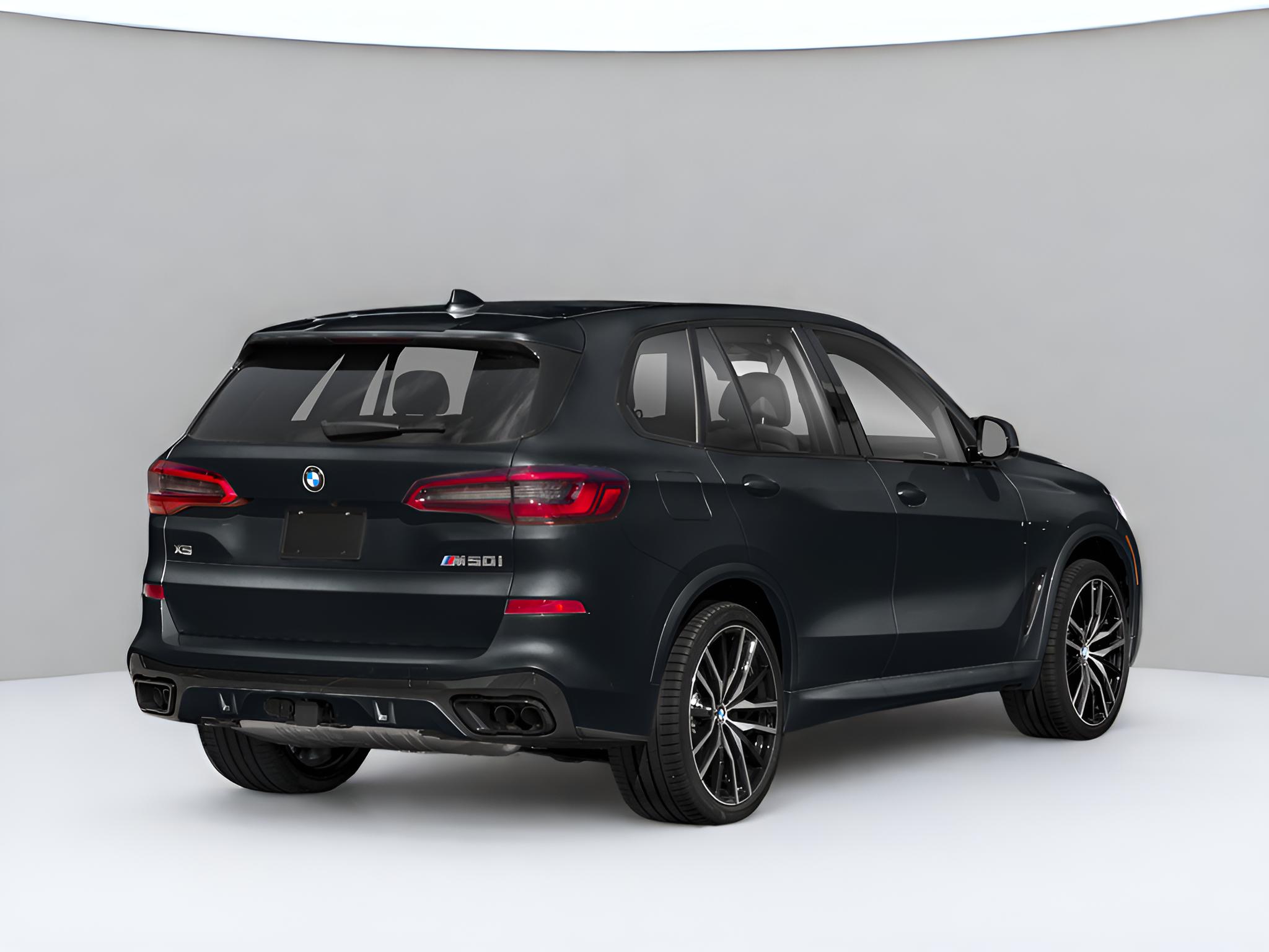 2023 BMW X5 M50i