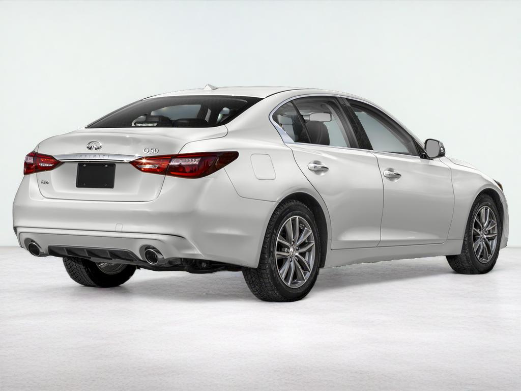 2023 INFINITI Q50 LUXE