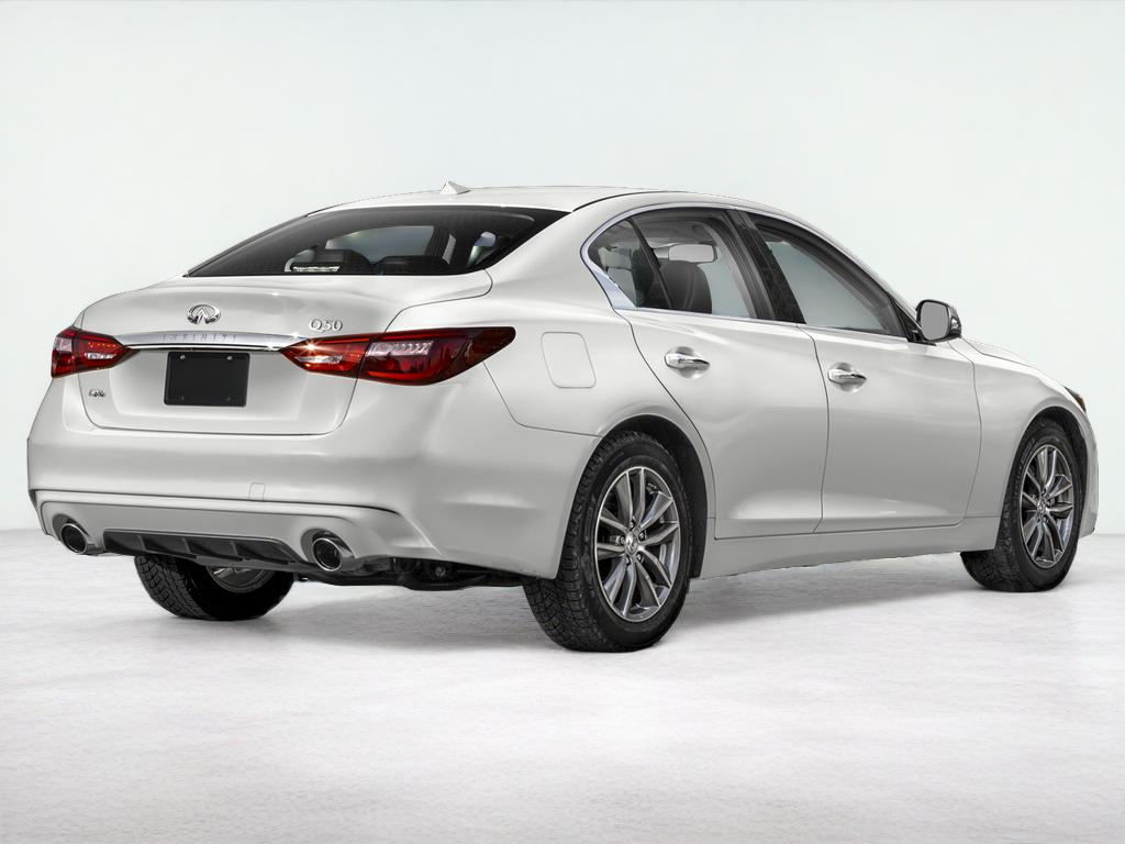 2023 INFINITI Q50 LUXE