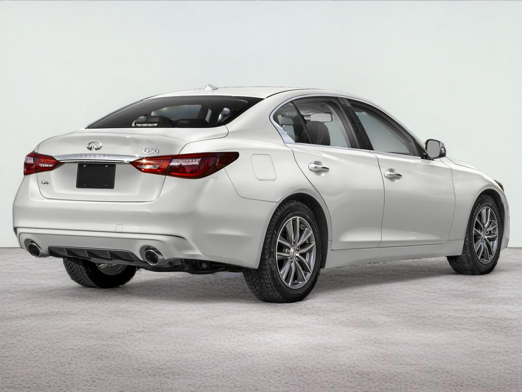 2023 INFINITI Q50 LUXE