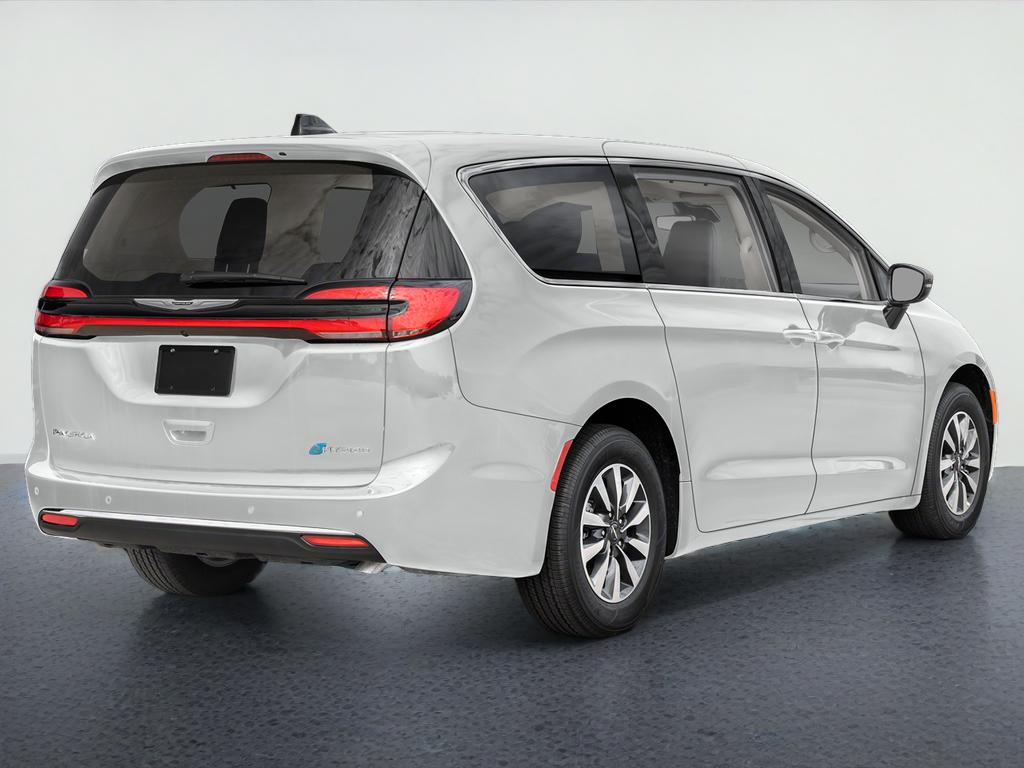 2024 Chrysler Pacifica Select