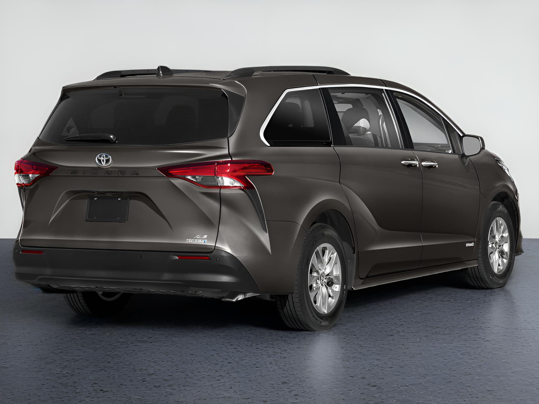2024 Toyota Sienna XLE