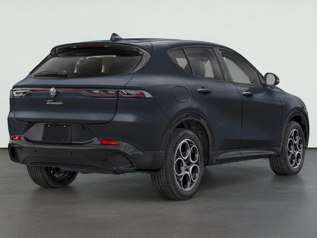 2025 Alfa Romeo Tonale Base