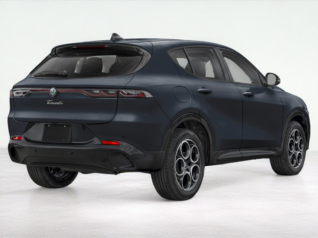 2025 Alfa Romeo Tonale Base