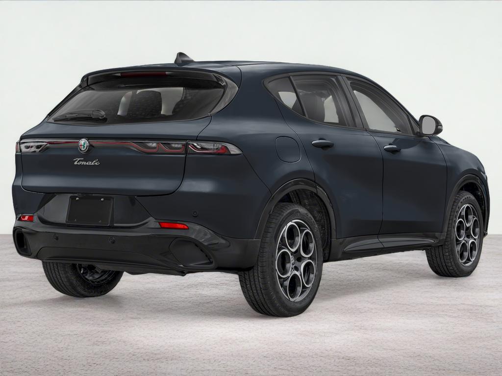 2025 Alfa Romeo Tonale Base
