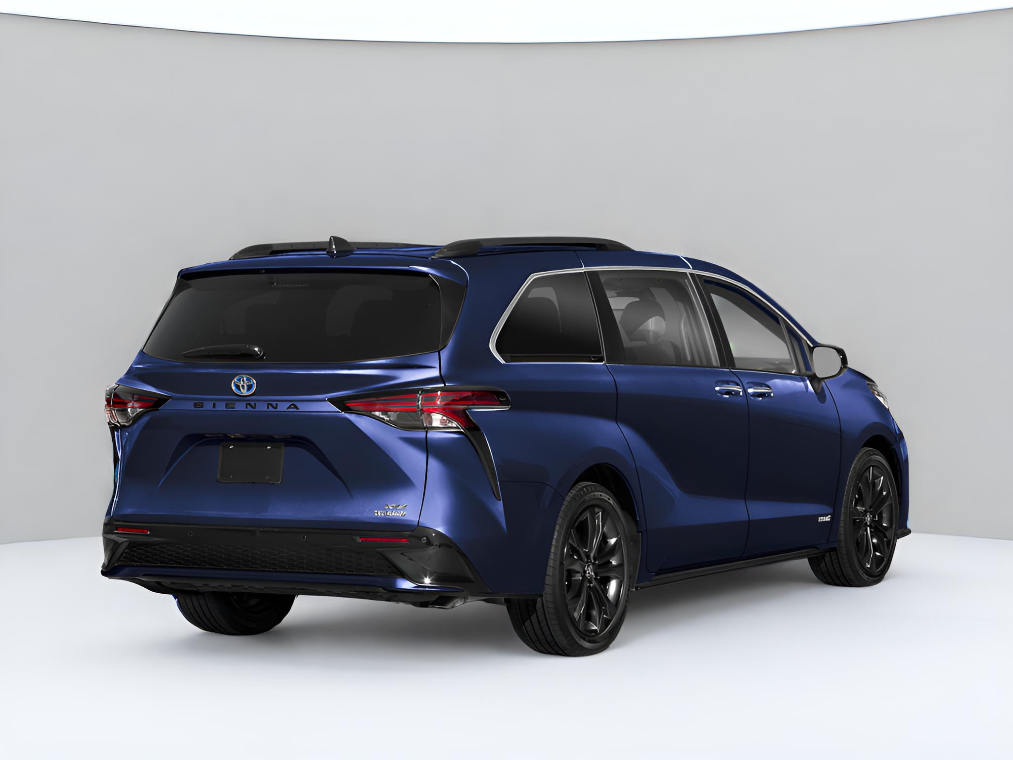 2025 Toyota Sienna XSE 7 Passenger