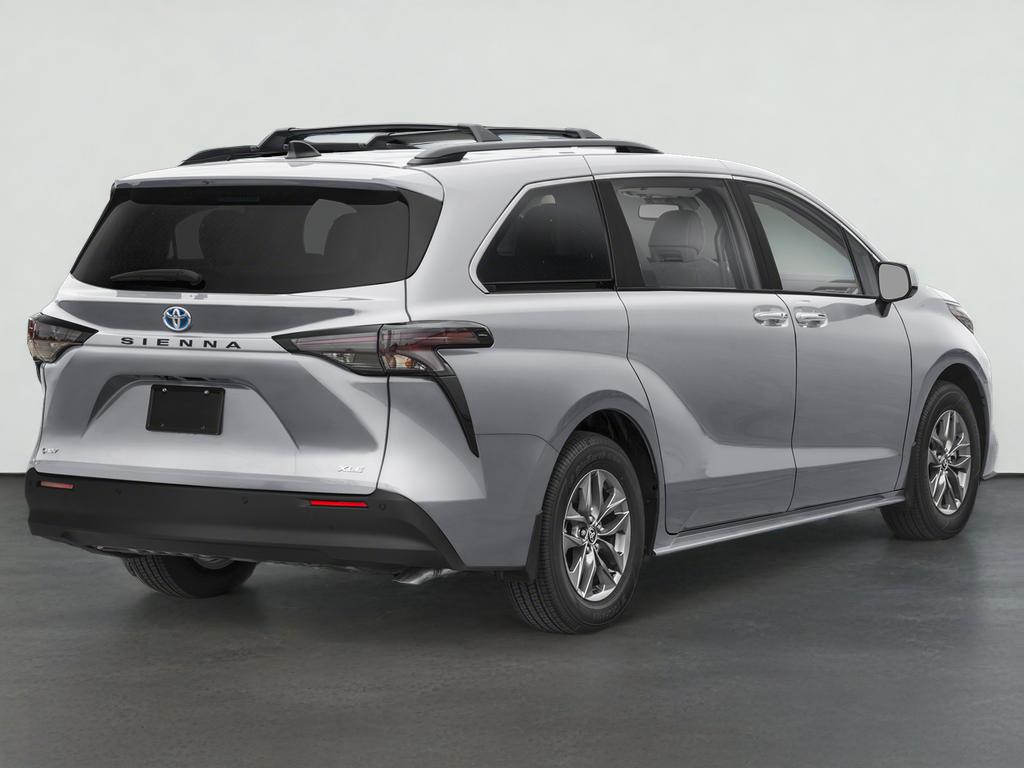 2025 Toyota Sienna XLE 8 Passenger