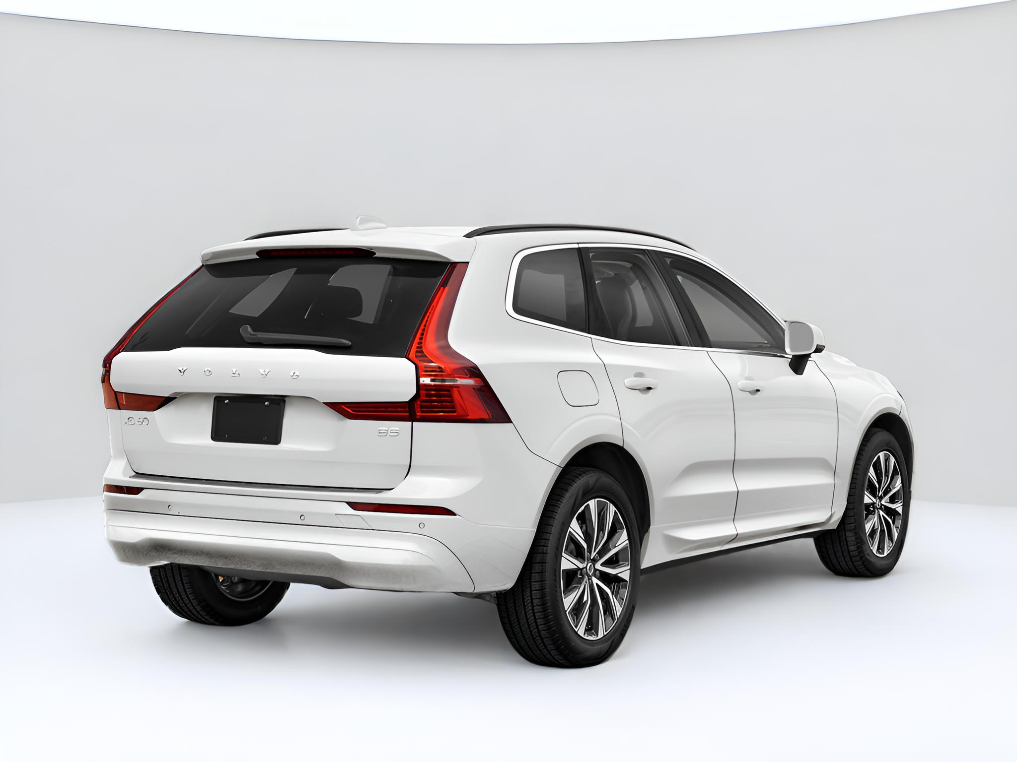 2025 Volvo XC60 B5 Plus