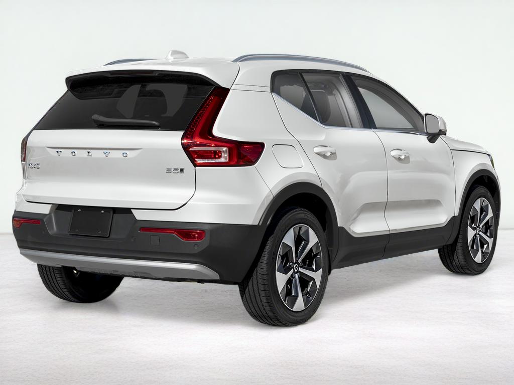 2025 Volvo XC40 B5 Plus Dark Theme