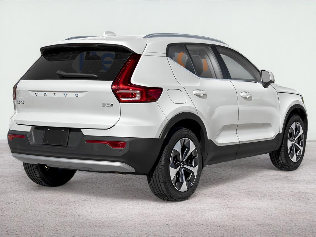 2025 Volvo XC40 B5 Plus Dark Theme