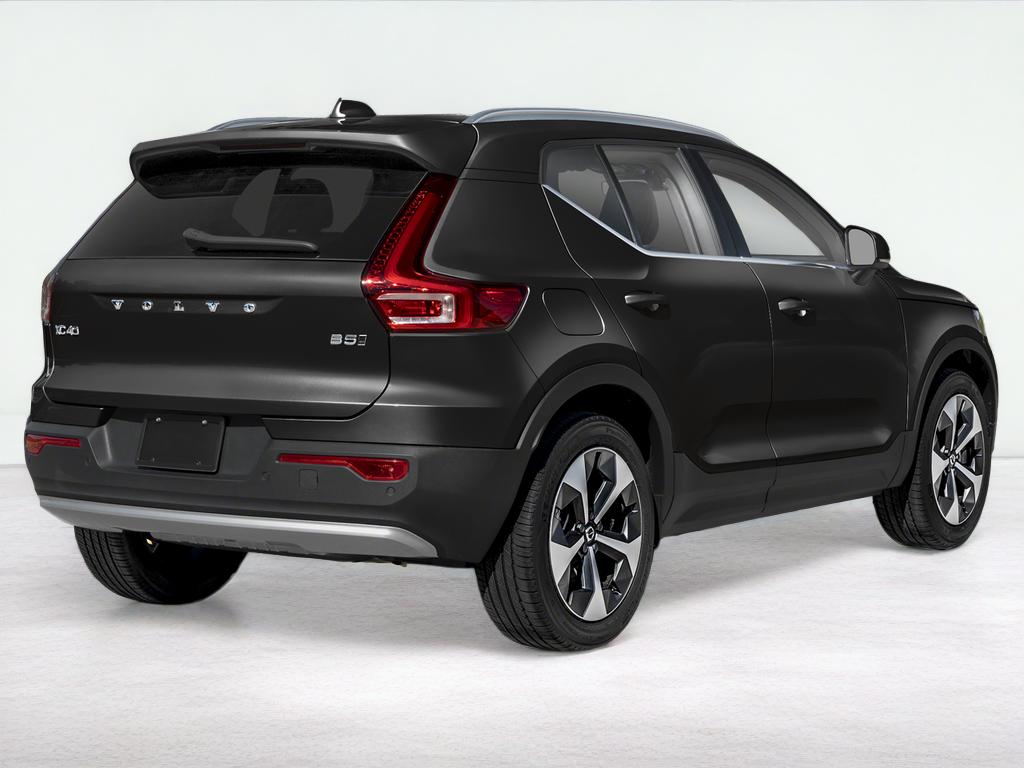 2025 Volvo XC40 B5 Plus Dark Theme