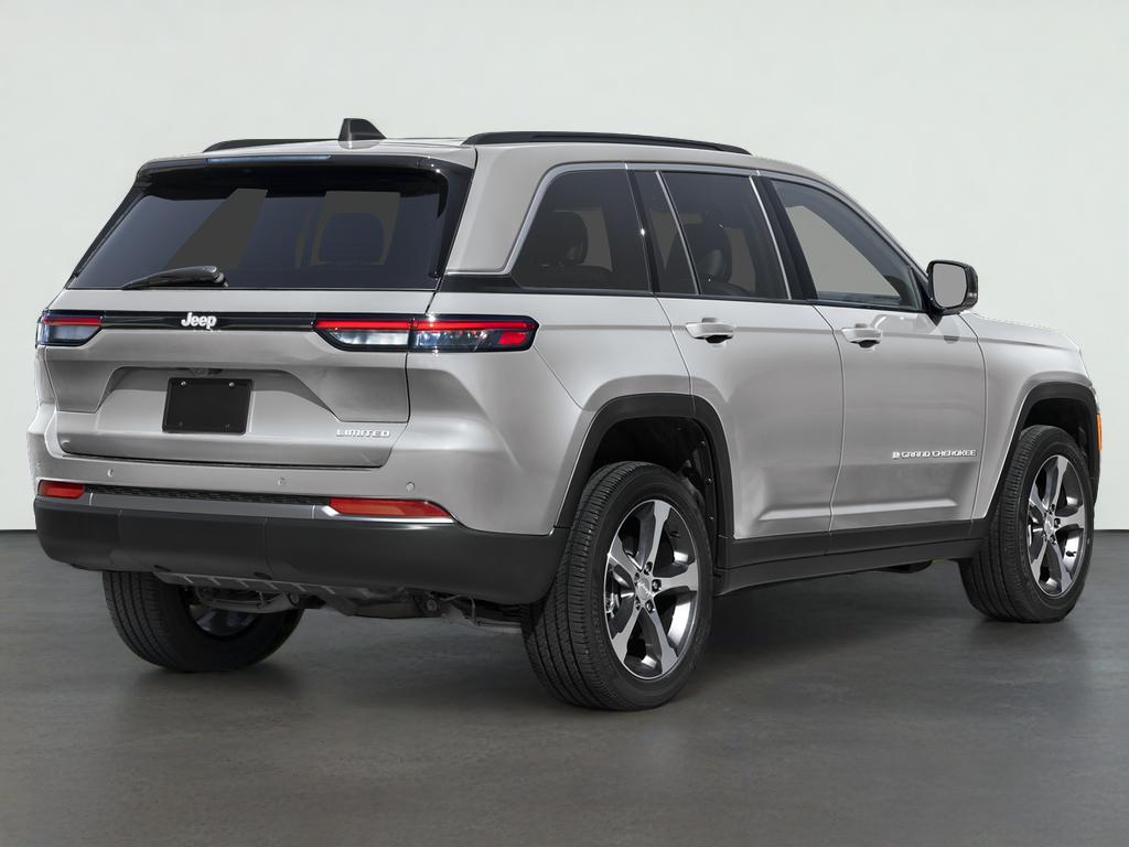 2026 Jeep Grand Cherokee Laredo Altitude