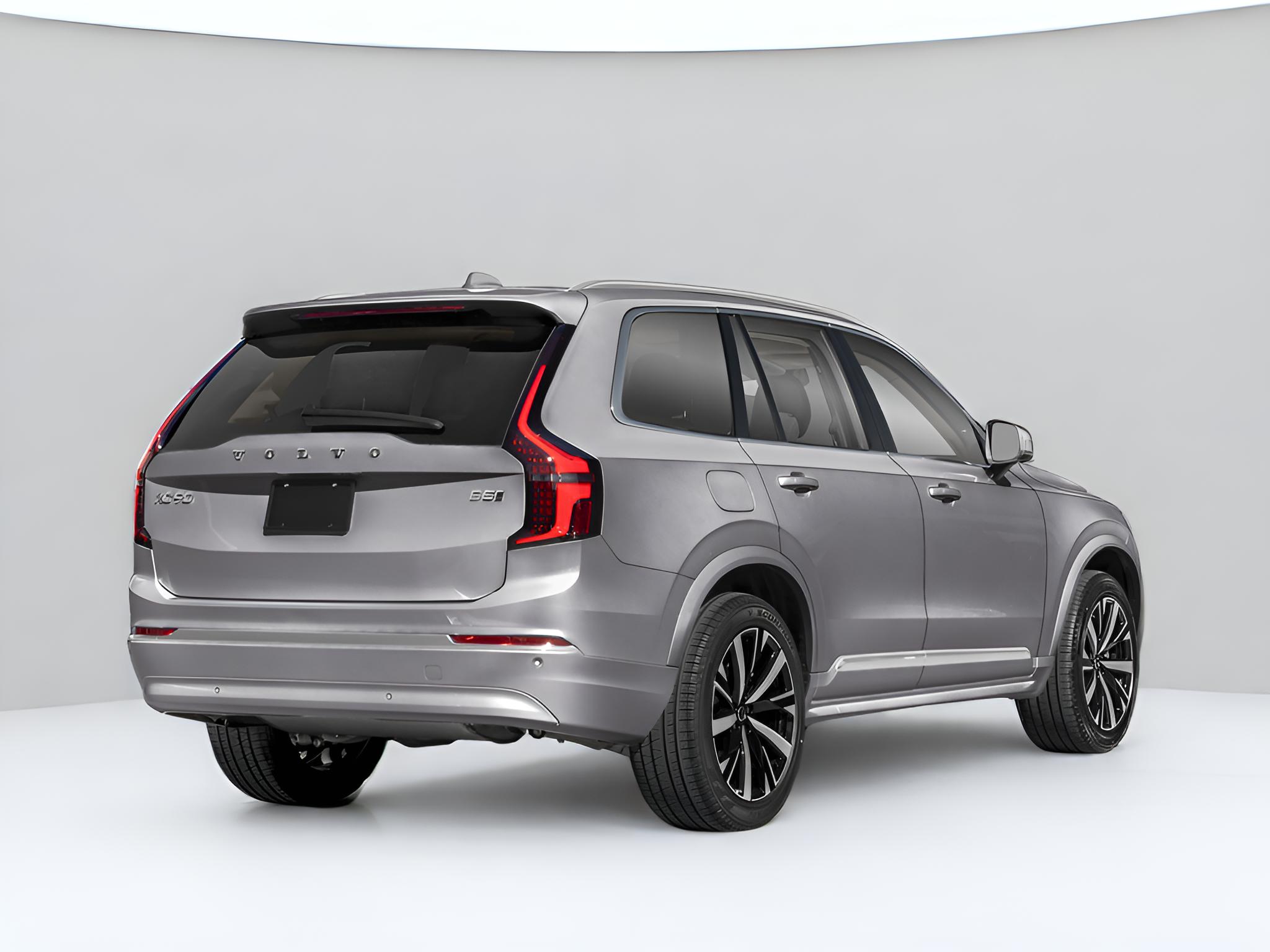 2026 Volvo XC90 B5 Plus