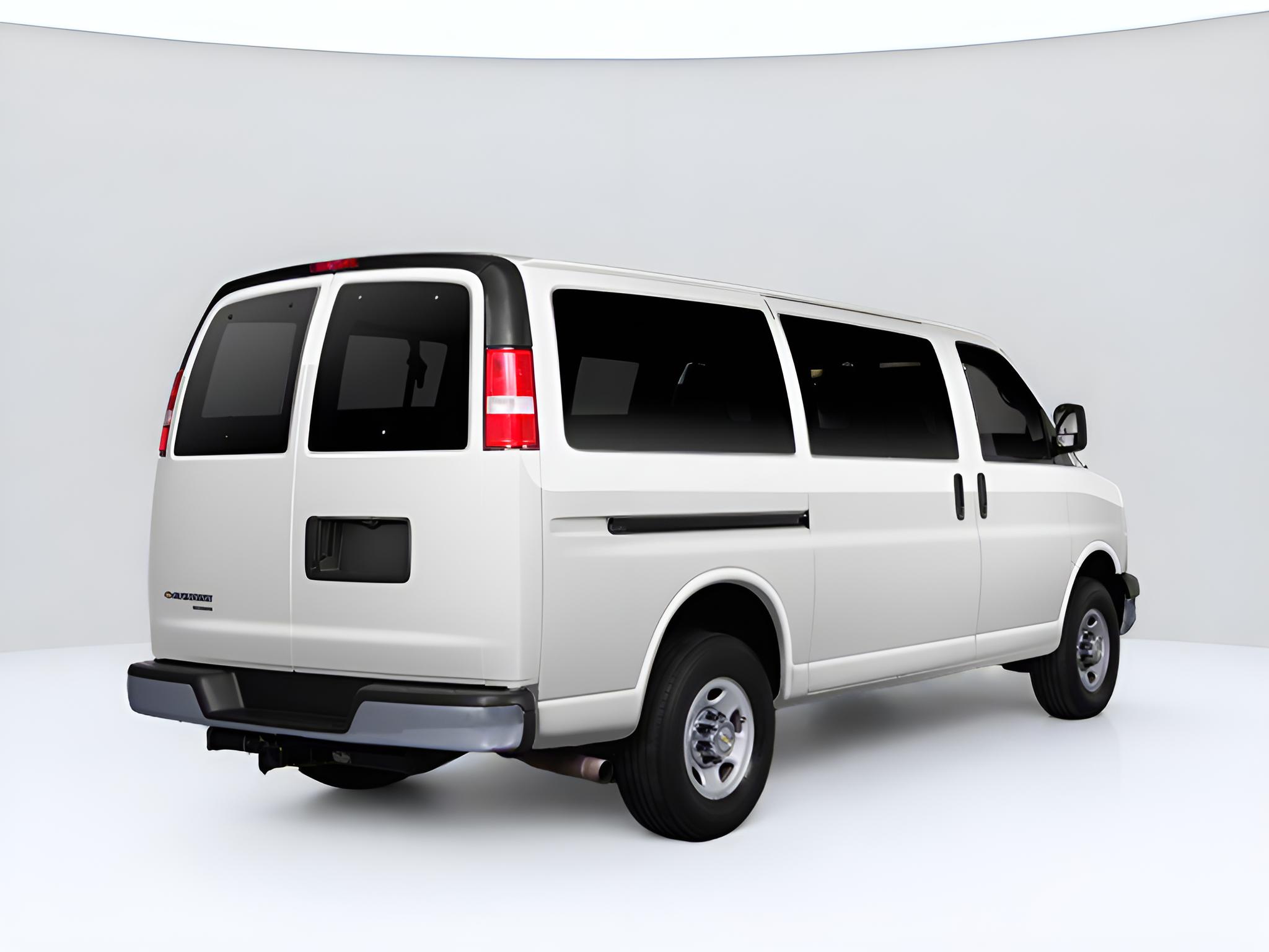 2013 Chevrolet Express Passenger LS