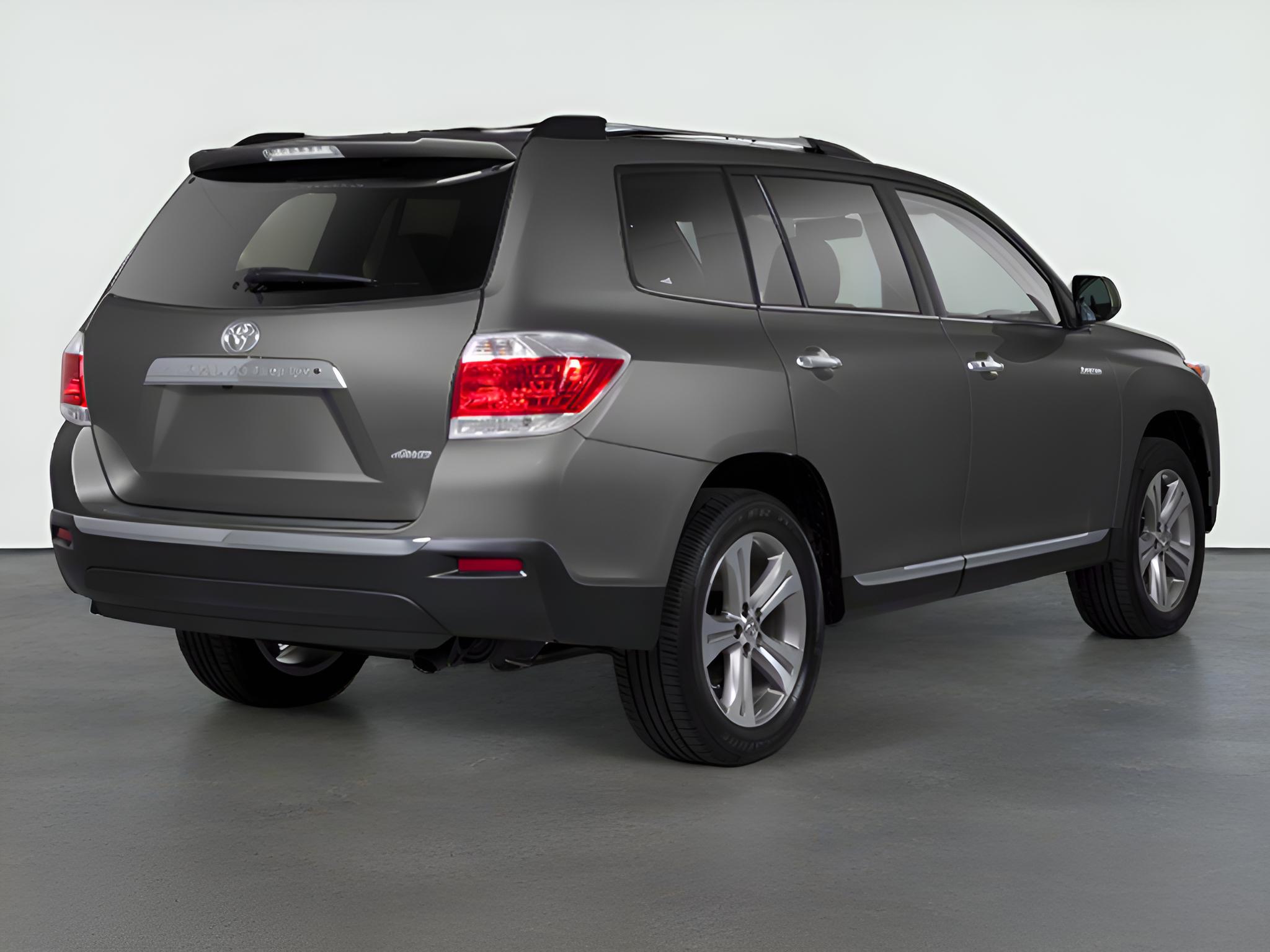 2013 Toyota Highlander 4WD 4dr V6 (Natl)