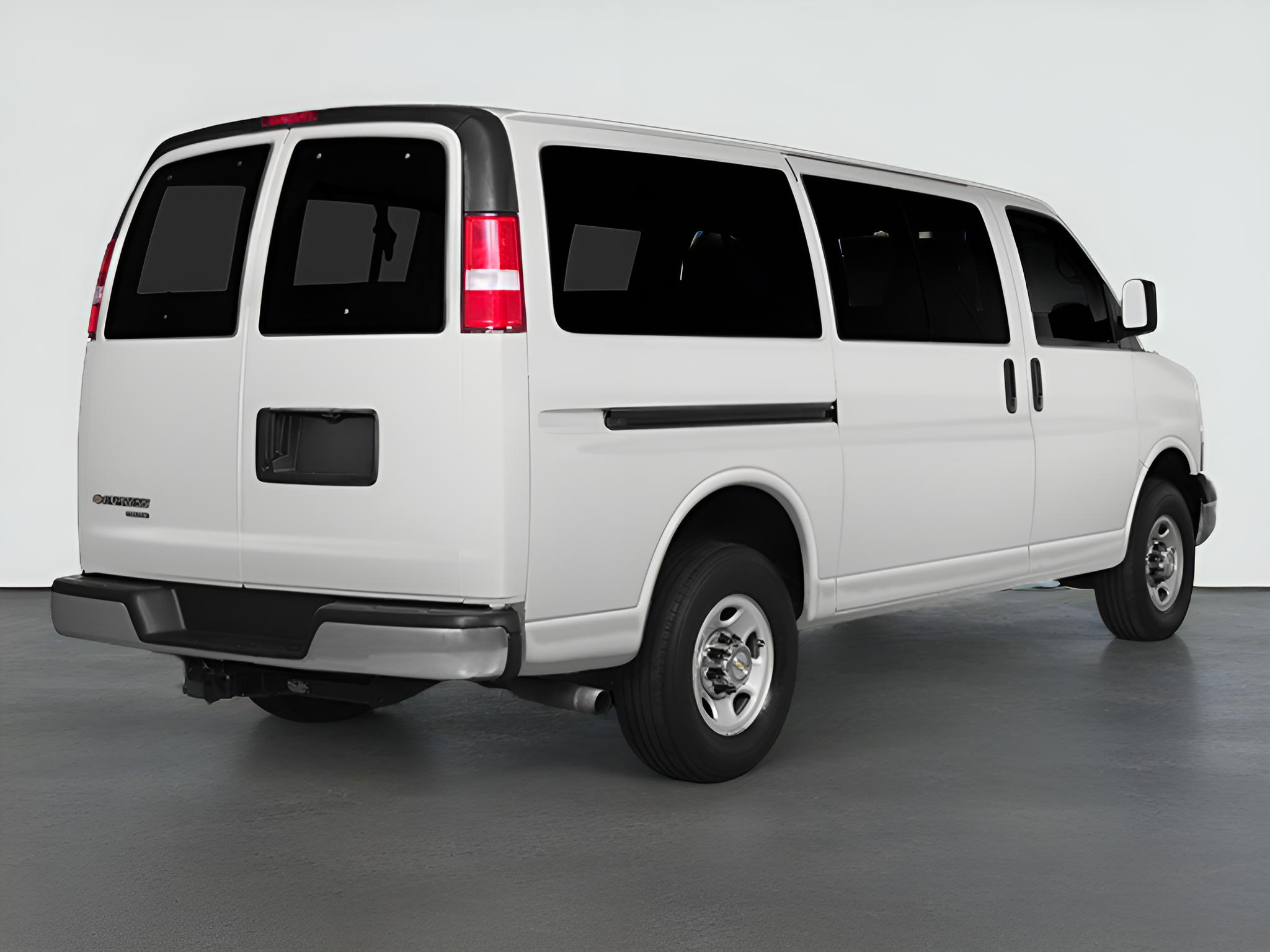 2014 Chevrolet Express Passenger LT